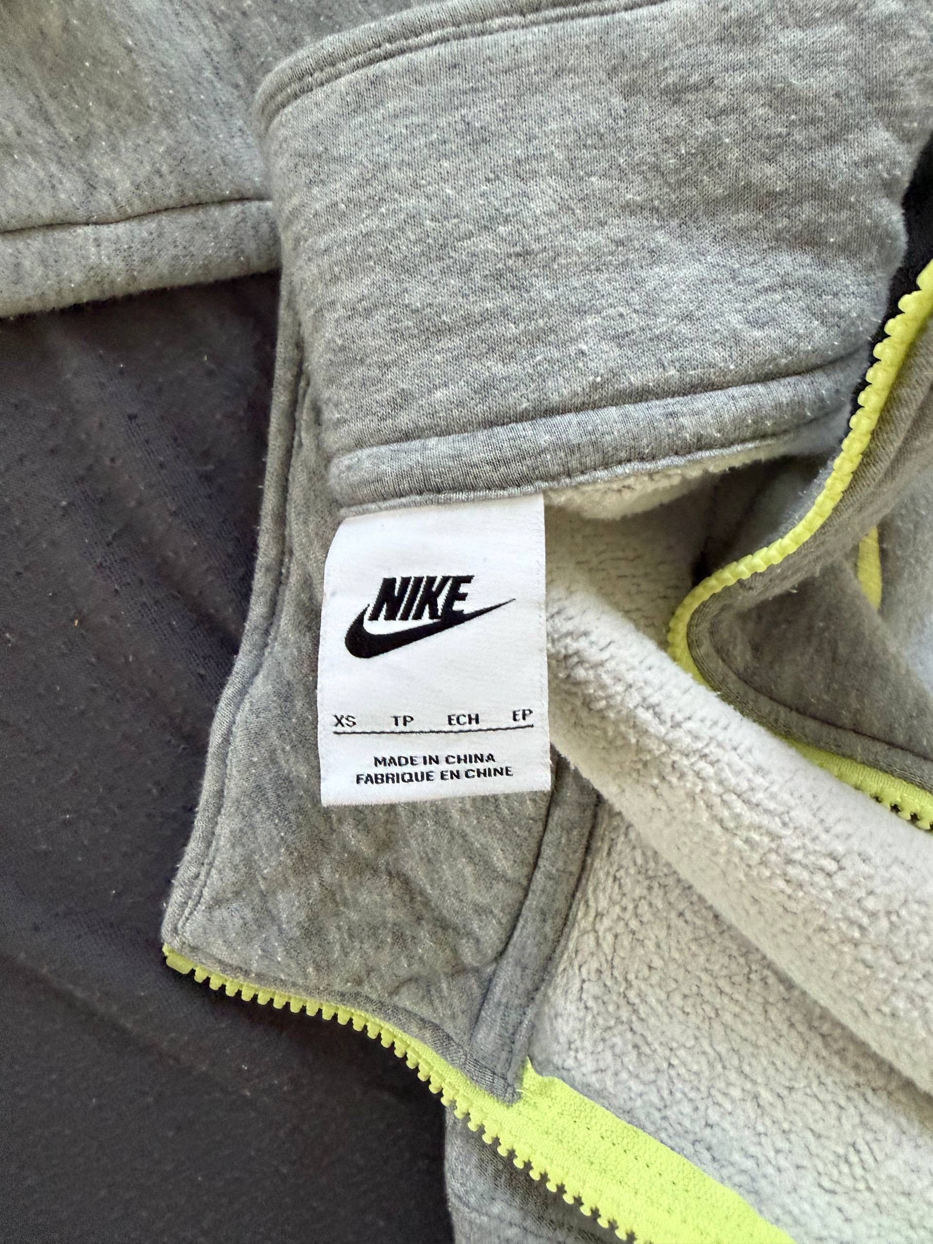 Nike Vintage Nike Zip 1/4 Sweatshirts Swoosh logo Y2K Rare Size US XS / EU 42 / 0 - 3 Thumbnail