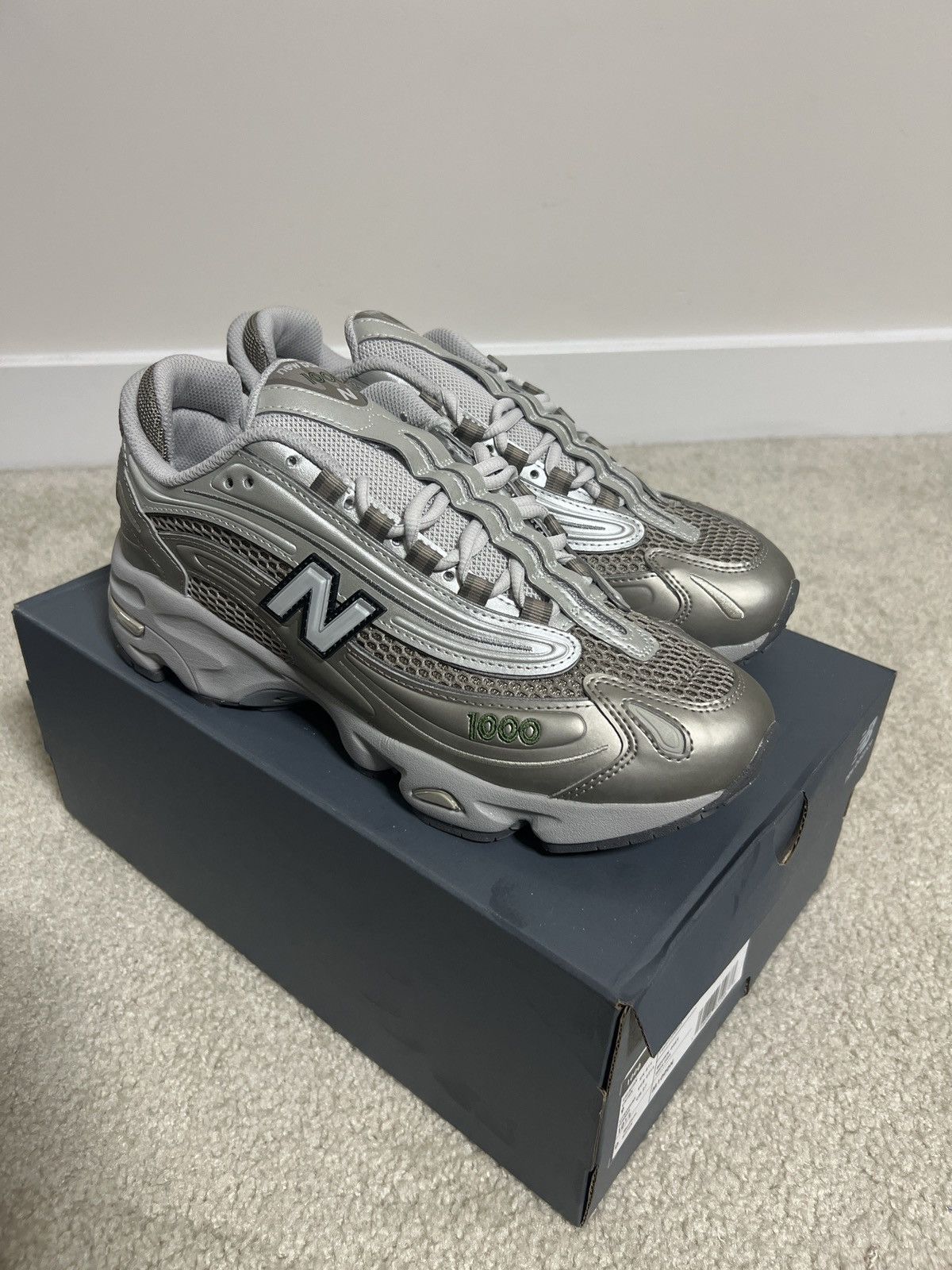 New Balance New Balance 1000 Brown/Grey Size US 9 / EU 42 - 1 Thumbnail