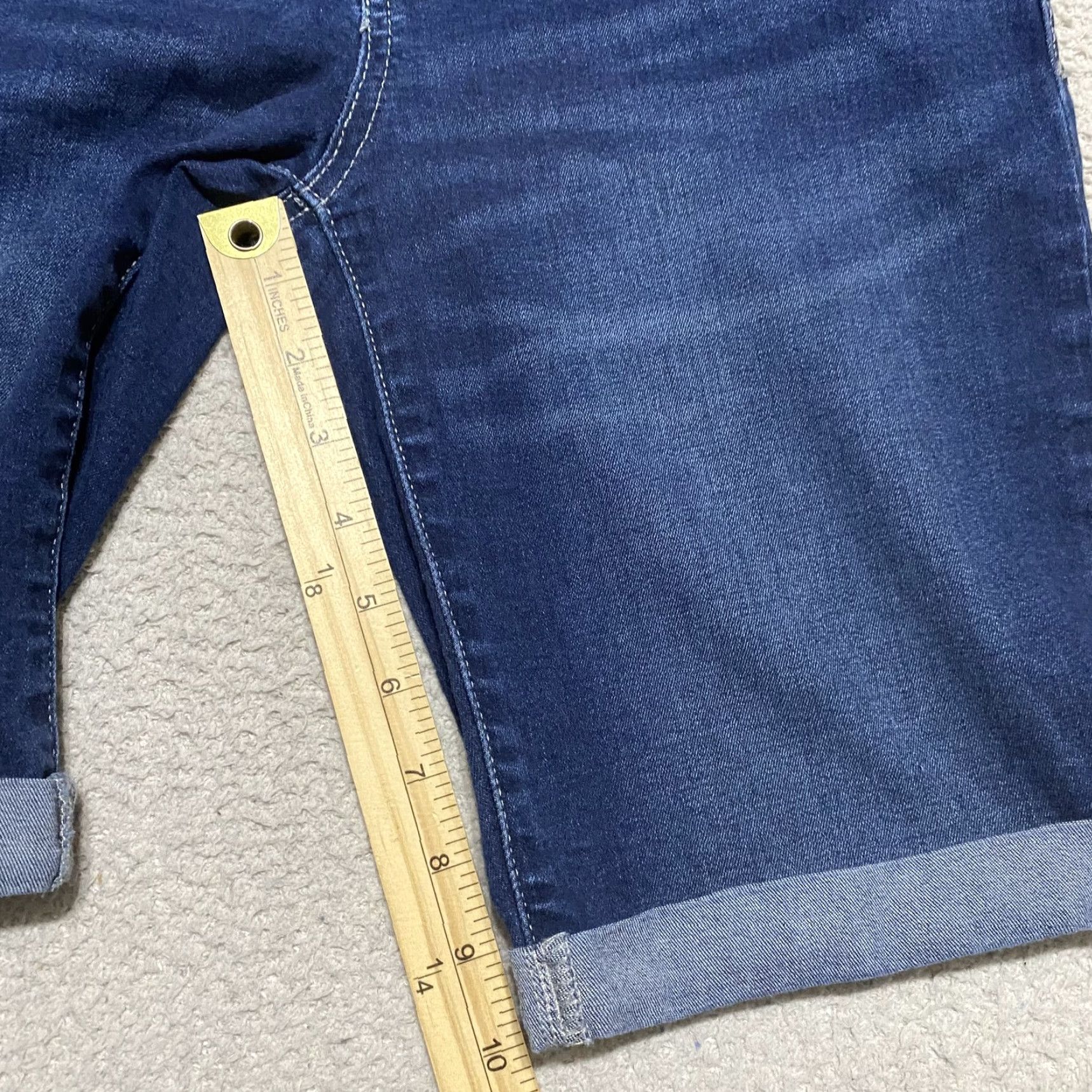 Apt. 9 APt 9 Bermuda Shorts Womens 4 Dark Wash Denim Bermuda Shorts Inseam 10" Blue 27 Waist Regular Fit Casual Womens Shorts Size 27" / US 4 / IT 40 - 6 Thumbnail