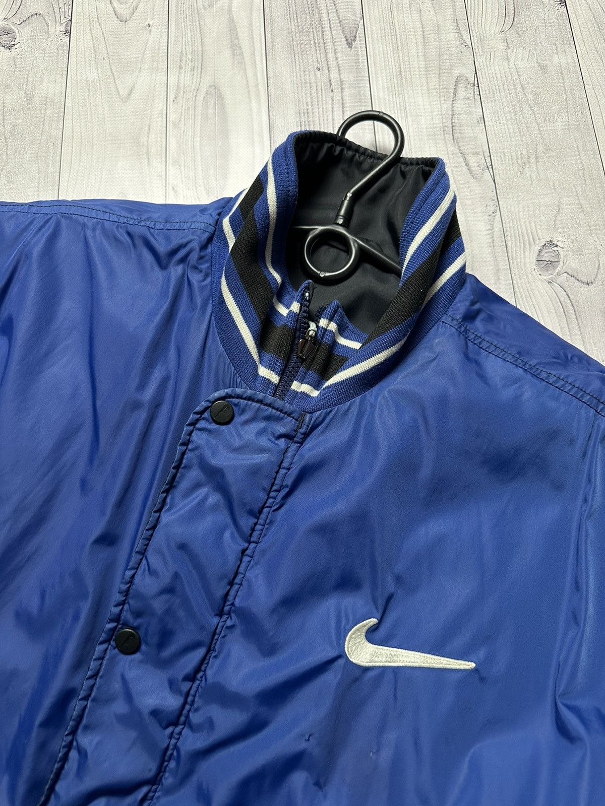 Vintage Vintage Nike big swoosh jacket reversible drill bomber L/XL Size US XL / EU 56 / 4 - 11 Thumbnail