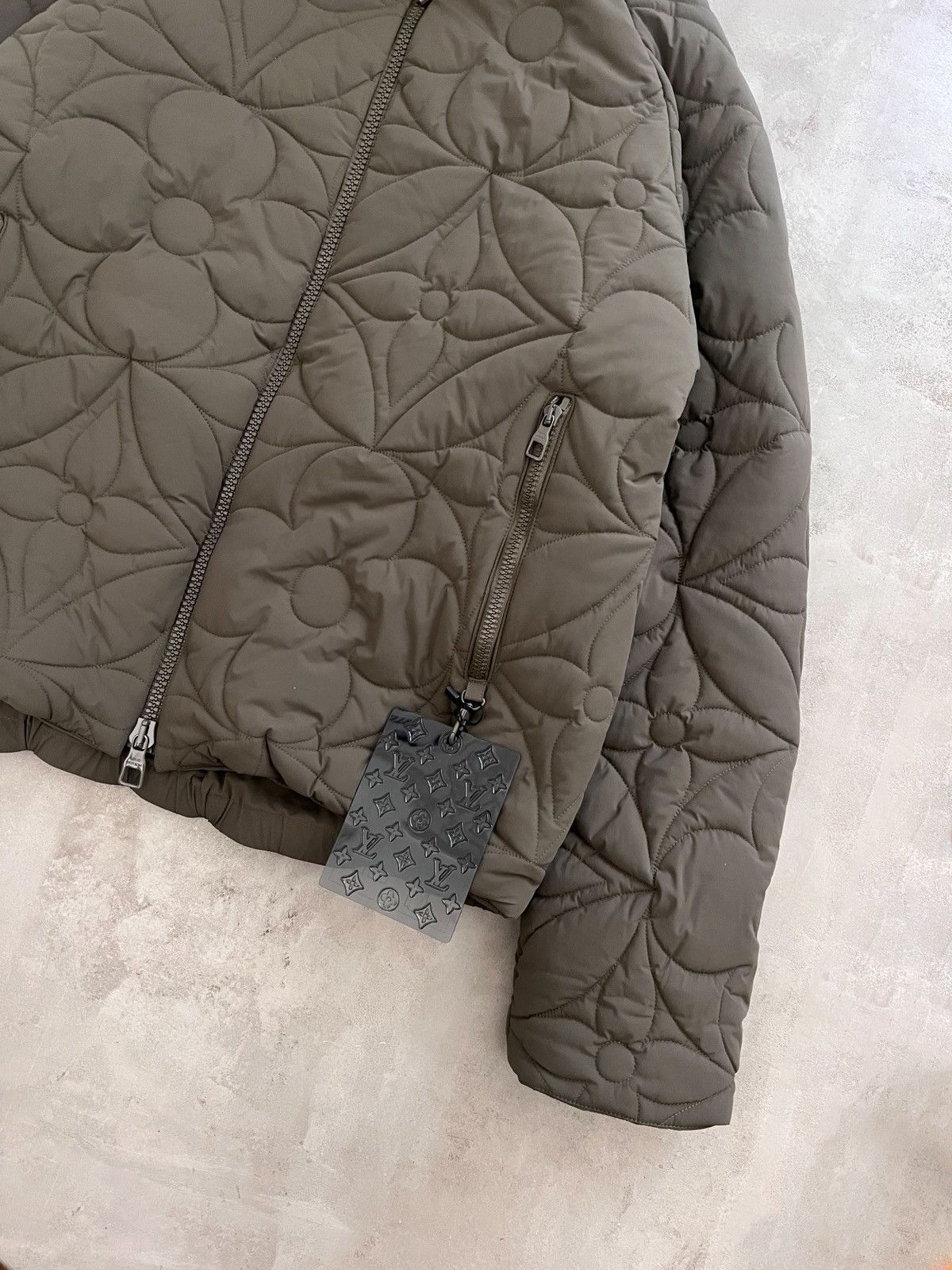 Louis Vuitton Louis Vuitton Quilted Hoodie Puffer Jacket Size US L / EU 52-54 / 3 - 2 Thumbnail