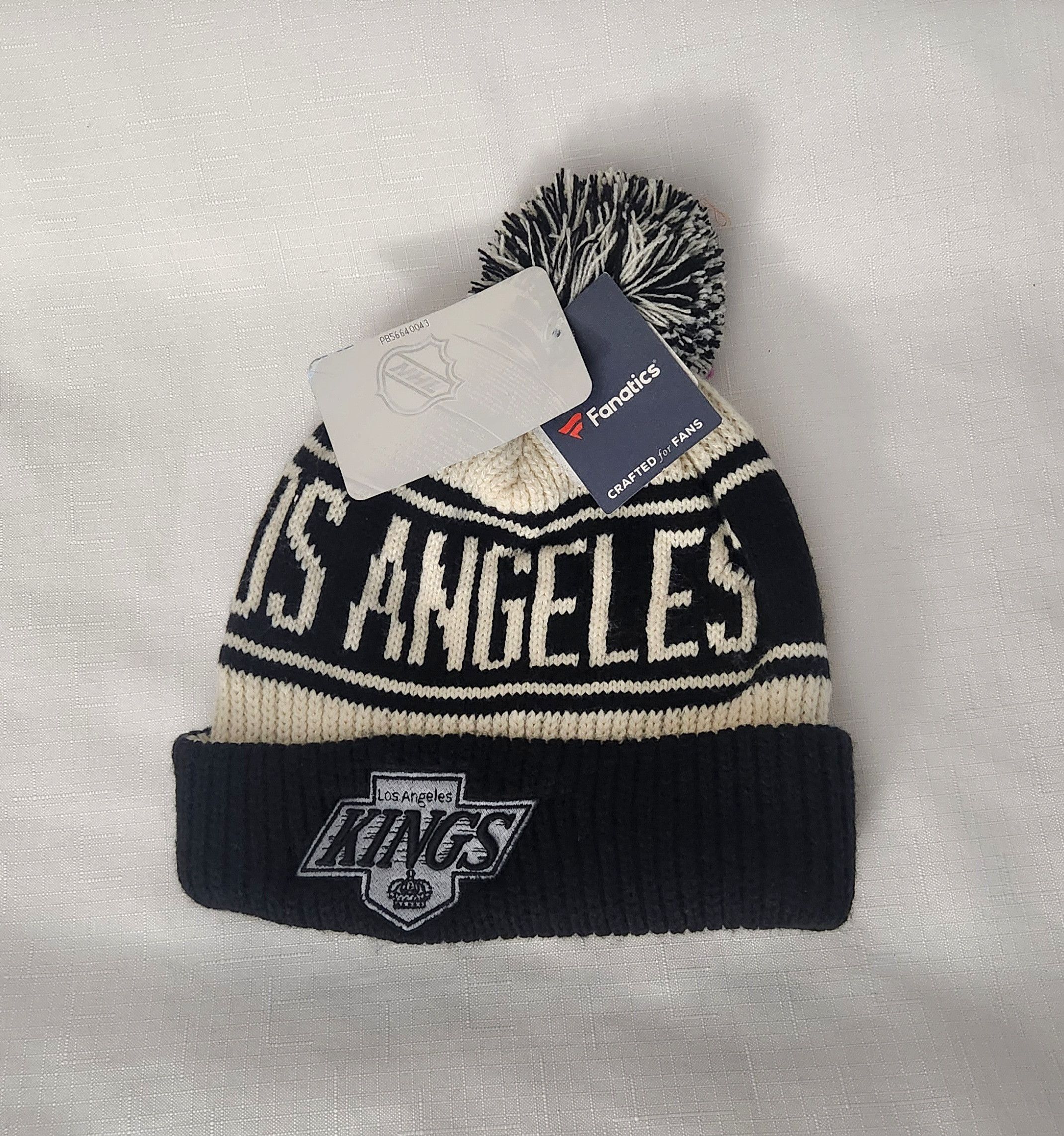 NHL NHL FANATICS KNIT RETRO OSFA WARM BEANIE POM POM NEW Size ONE SIZE - 1 Thumbnail