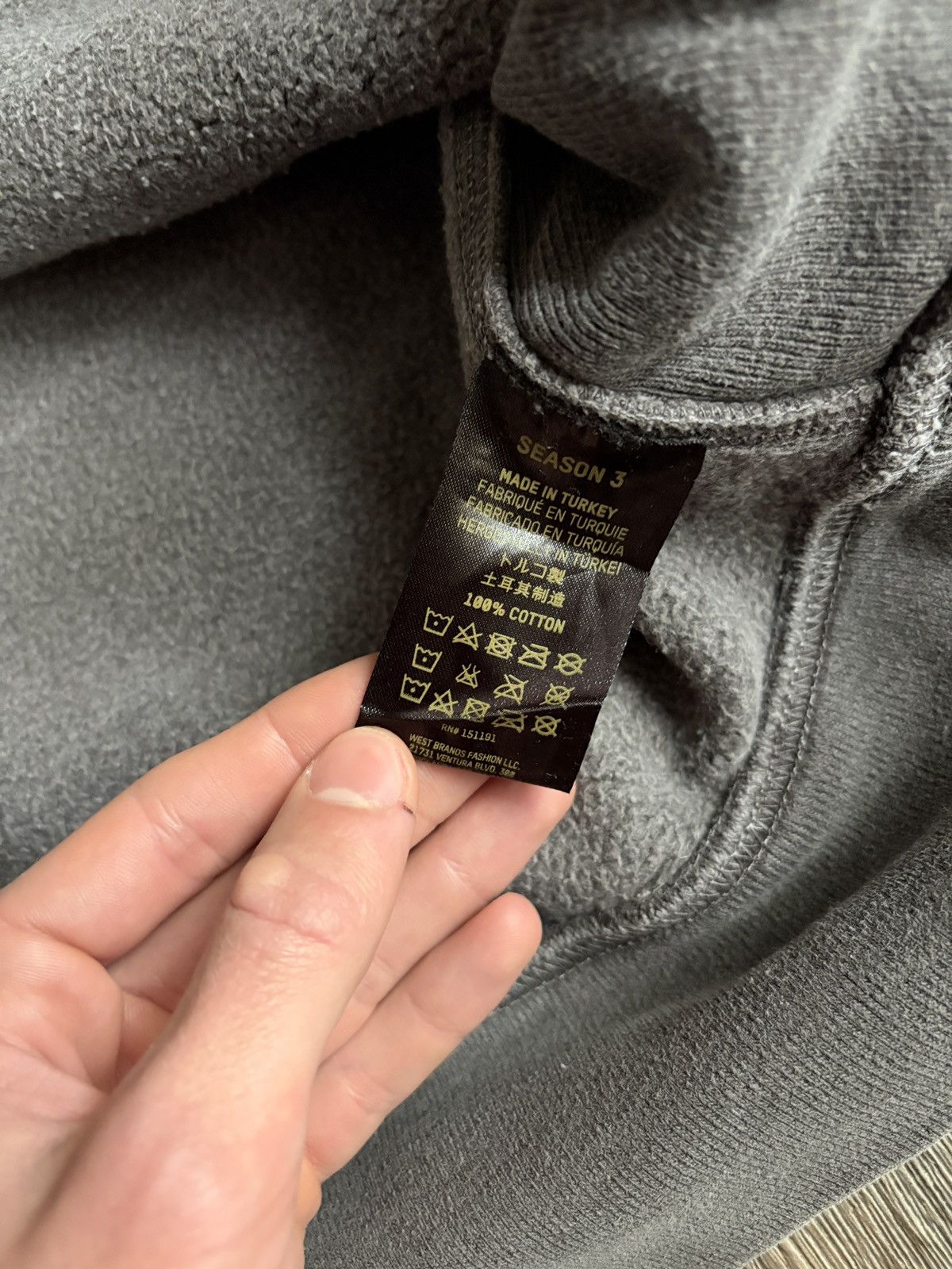 Yeezy Yeezy Season 3 Fluoro Gray Crewneck Sweatshirt Size US S / EU 44-46 / 1 - 9 Thumbnail