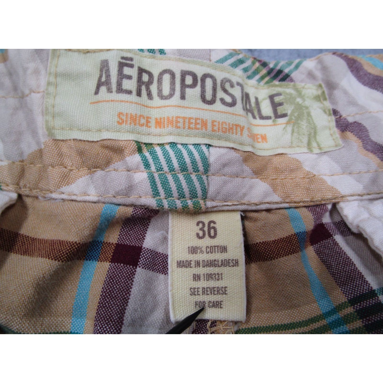Vintage VINTAGE Aeropostale Shorts Mens 36 Yellow Plaid 10" Casual Walk Golf Y2K Size US 36 / EU 52 - 2 Thumbnail