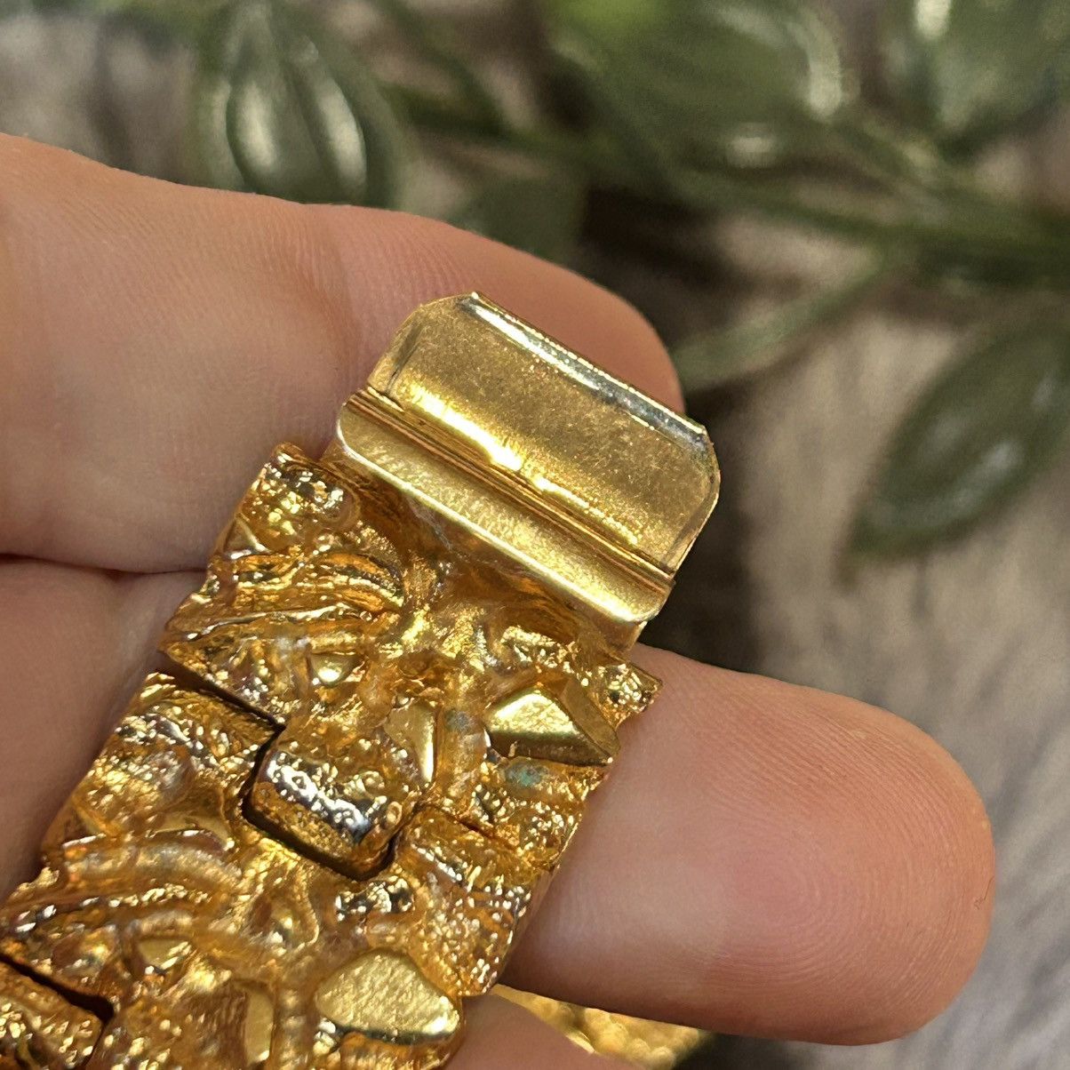Vintage Vintage 70s-80s wide gold nugget unisex bracelet Size ONE SIZE - 11 Thumbnail