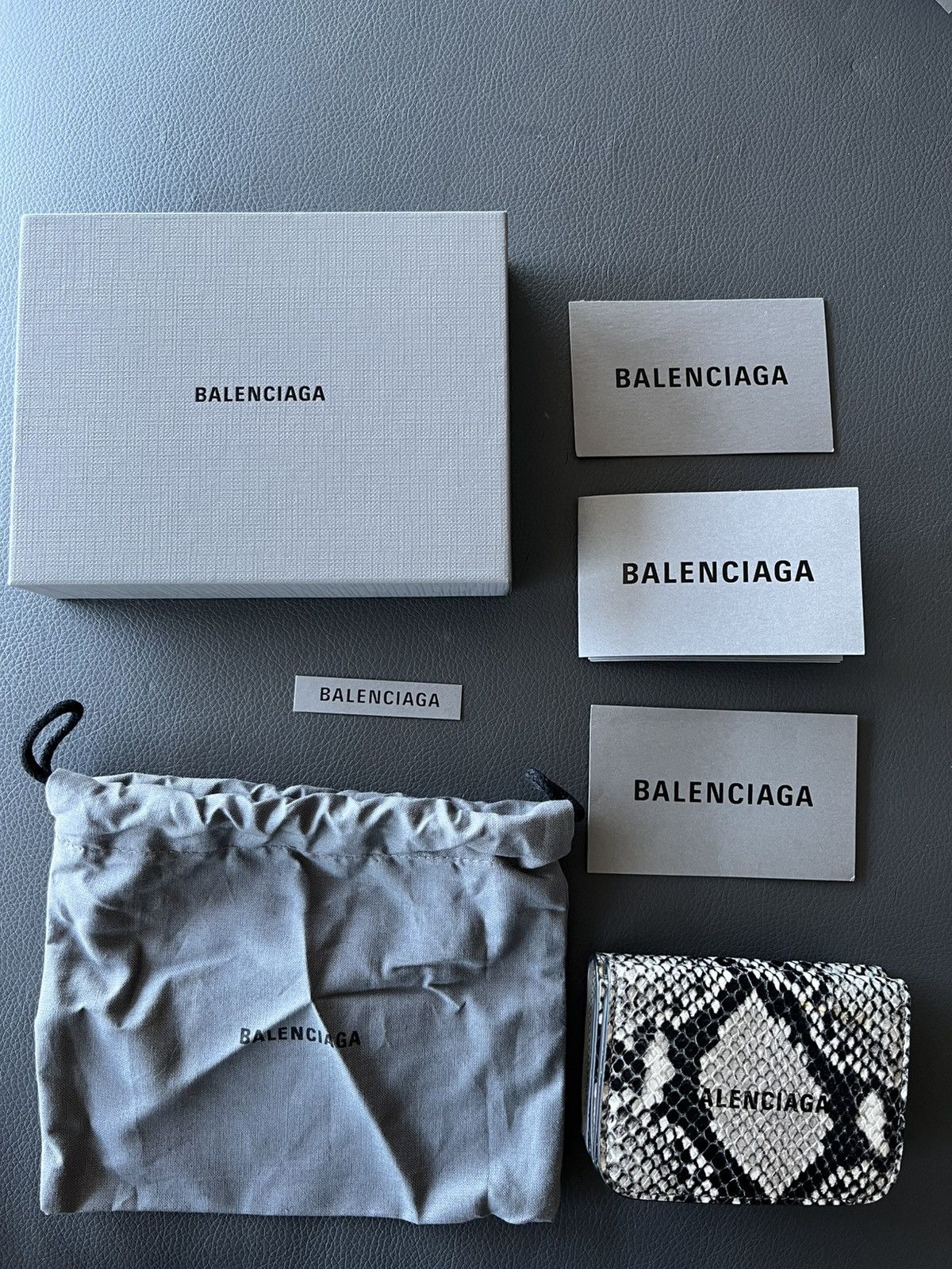 Balenciaga Balenciaga Python Print Tri-Fold Wallet Limited Edition Size ONE SIZE - 3 Thumbnail