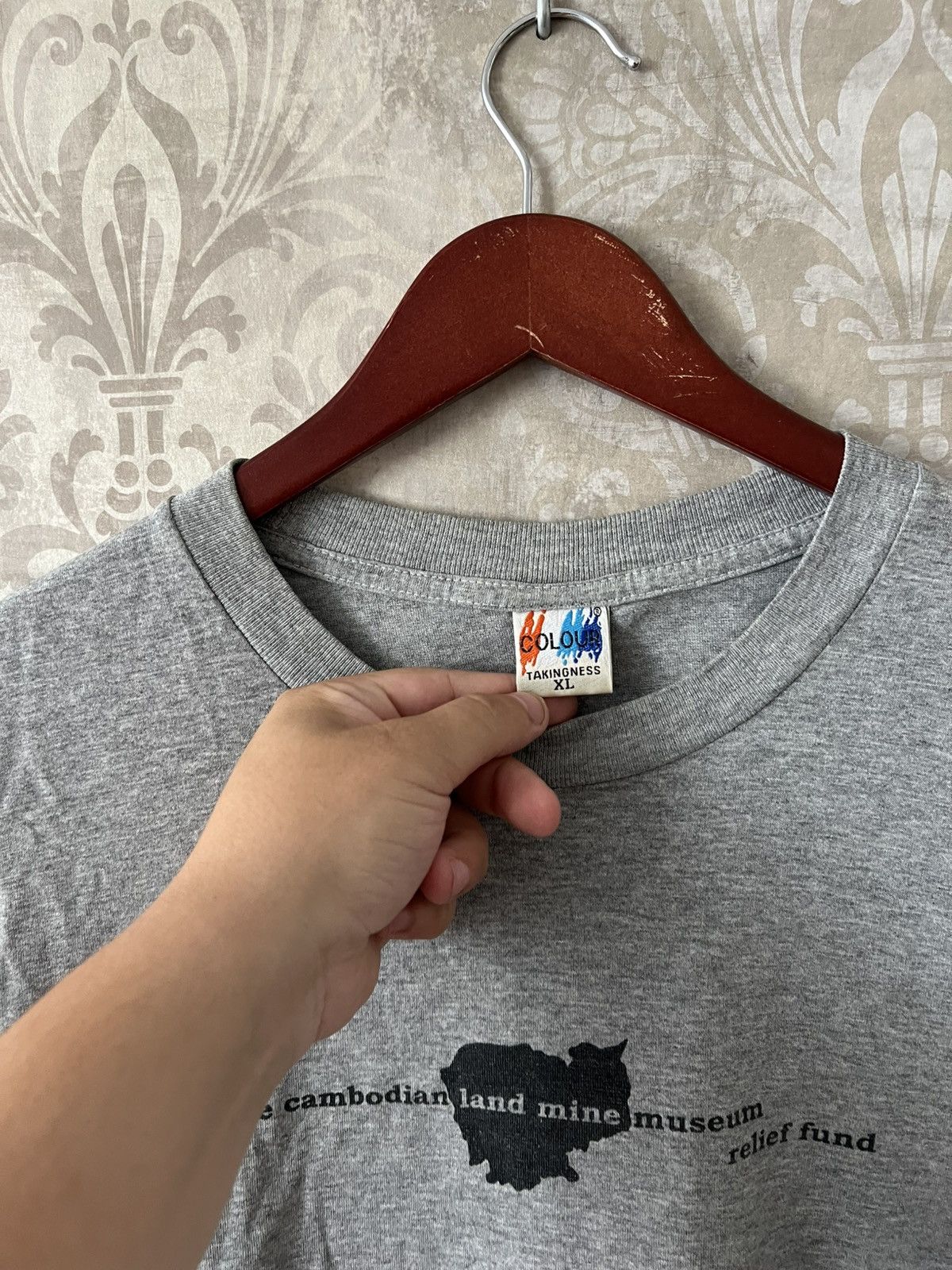 Vintage Vintage 90s Cambodian Landmine Museum Charity T-Shirt Size US XL / EU 56 / 4 - 7 Thumbnail