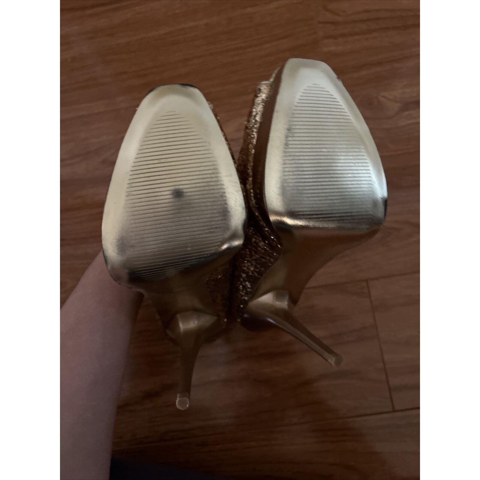 Steve Madden STEVE MADDEN P-KARRO GOLD GLITTER SIZE 6 Platform Stiletto Size US 6 / IT 36 - 7 Thumbnail