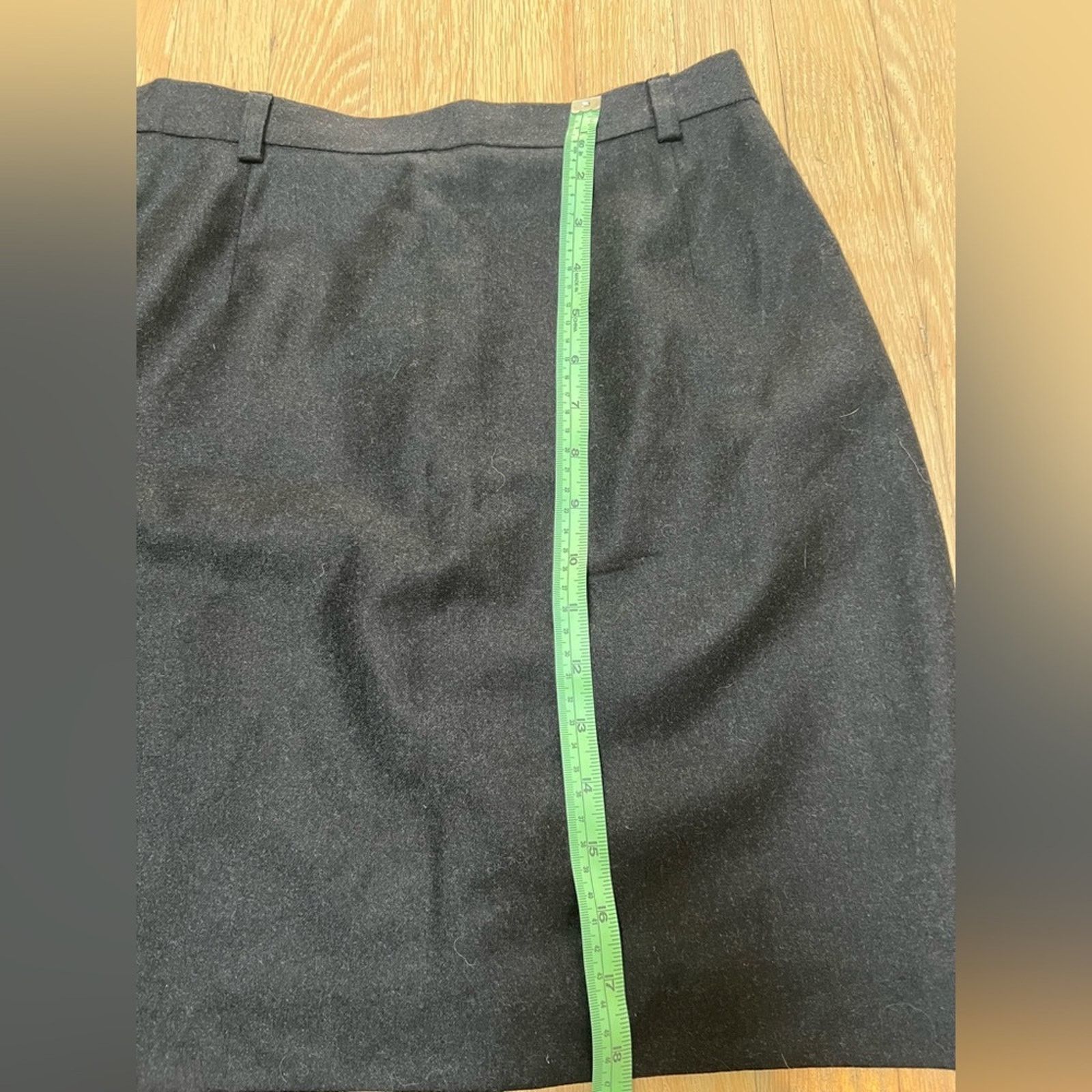 Escada Escada by Margaretha Ley short wool skirt charcoal XS Size 25" / US 0 / IT 36 - 3 Thumbnail
