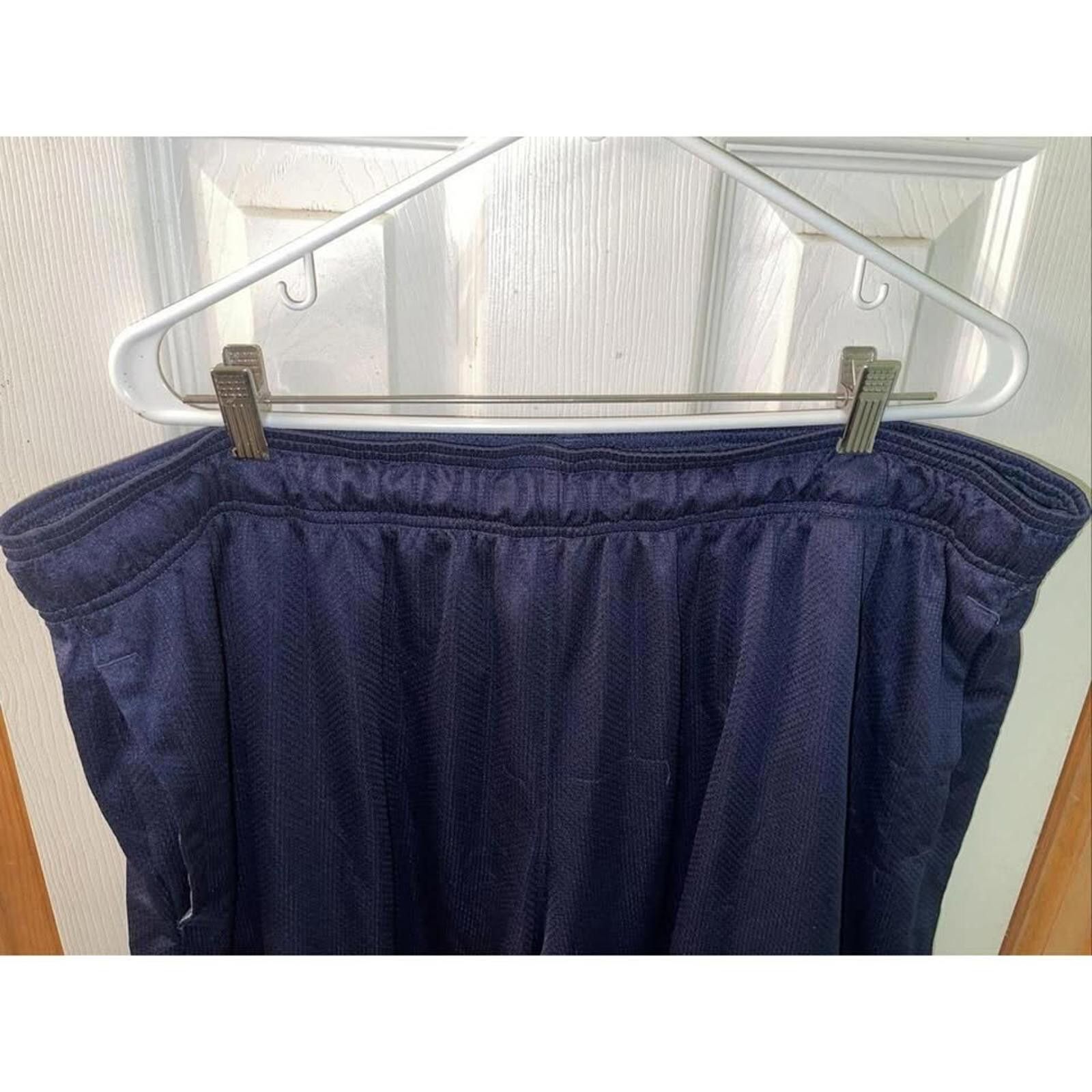 Other Under Armour Performance Shorts - Men's Athletic Gear Size US 44 / EU 60 - 4 Thumbnail