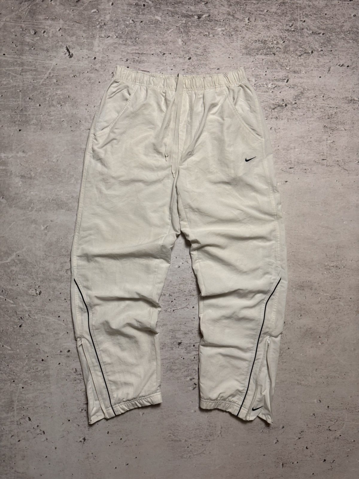 Nike × Vintage NIKE VINTAGE BASIC LOGO OVERSIZE BAGGY PANTS Size US 34 / EU 50 - 1 Thumbnail