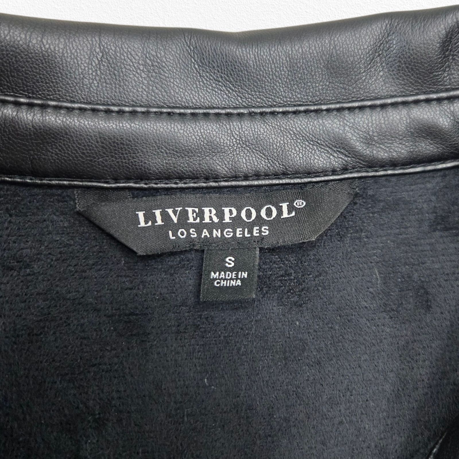 Other Liverpool Black Button Front Size Faux Leather Shacket Small Size S / US 4 / IT 40 - 6 Thumbnail