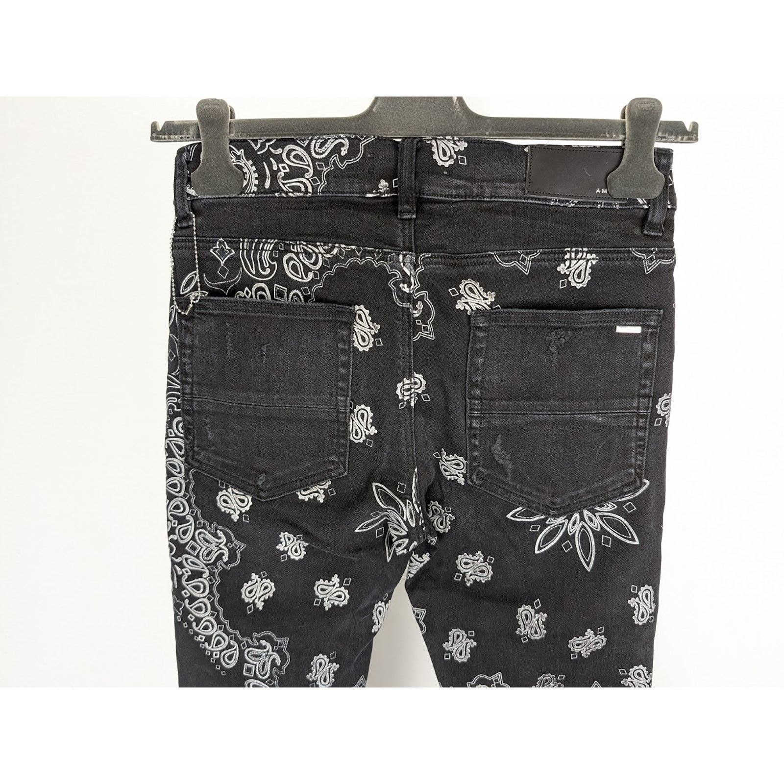 Amiri o1rshd1 Flocked Bandana Jeans in Aged Black Size US 36 / EU 52 - 19 Thumbnail