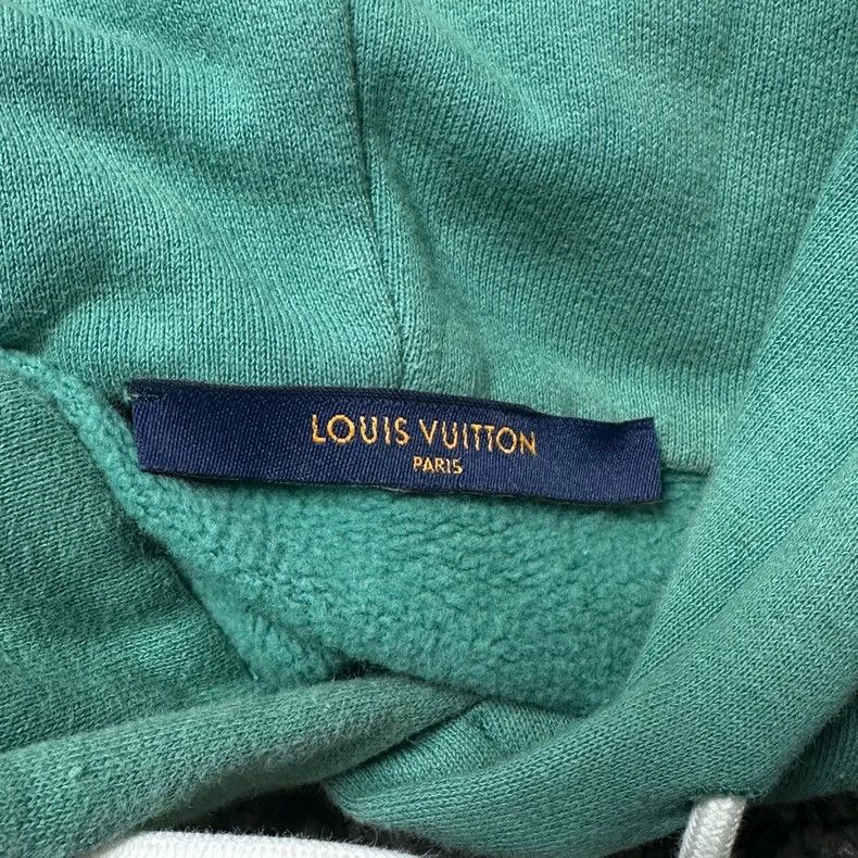 Louis Vuitton Louis Vuitton size 4l Lake Green Pin Embroidered Hoodie Size US M / EU 48-50 / 2 - 3 Thumbnail
