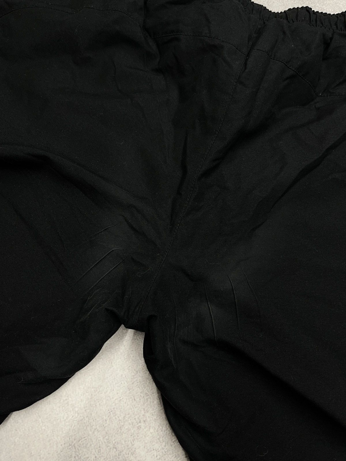Nike Vintage Nike Nylon Sweatpants Black Drill Y2K TECH ACG Size US 30 / EU 46 - 7 Thumbnail