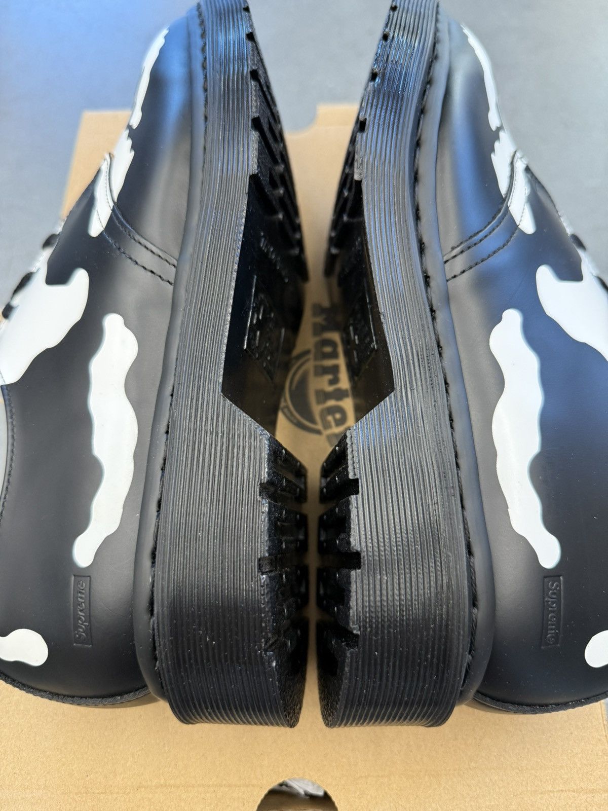 Supreme Dr. Martens 1461 3-Eye Shoes Supreme Skull Black White Size US 9 / EU 42 - 4 Thumbnail