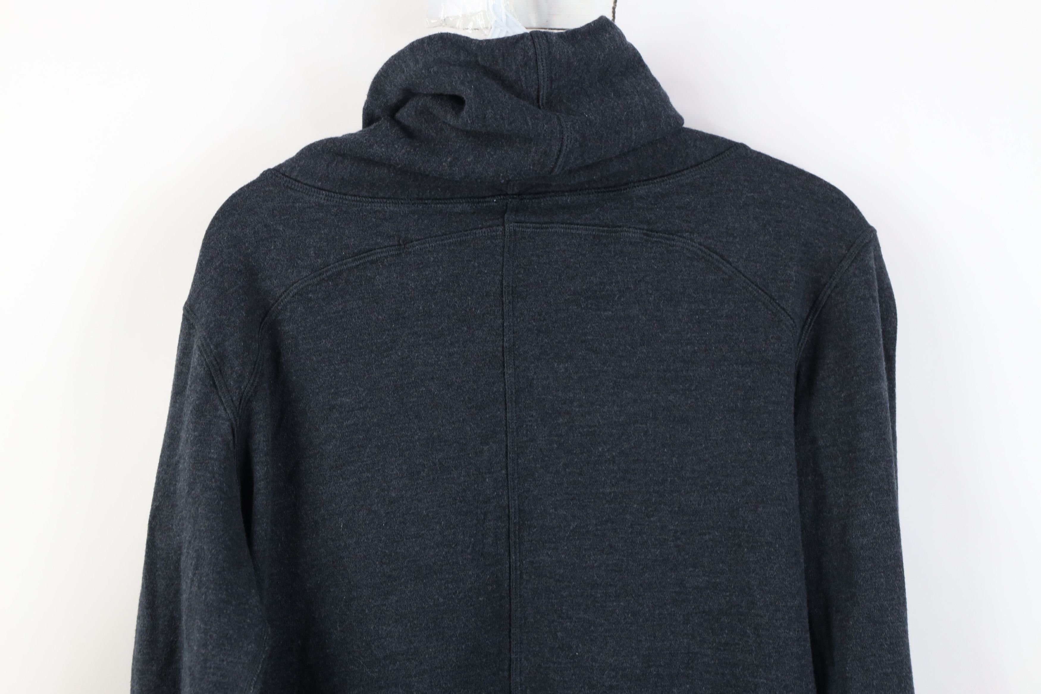Lululemon Lululemon Reversible In a Cinch Cowl Turtleneck Sweater Gray Size M / US 6-8 / IT 42-44 - 15 Thumbnail