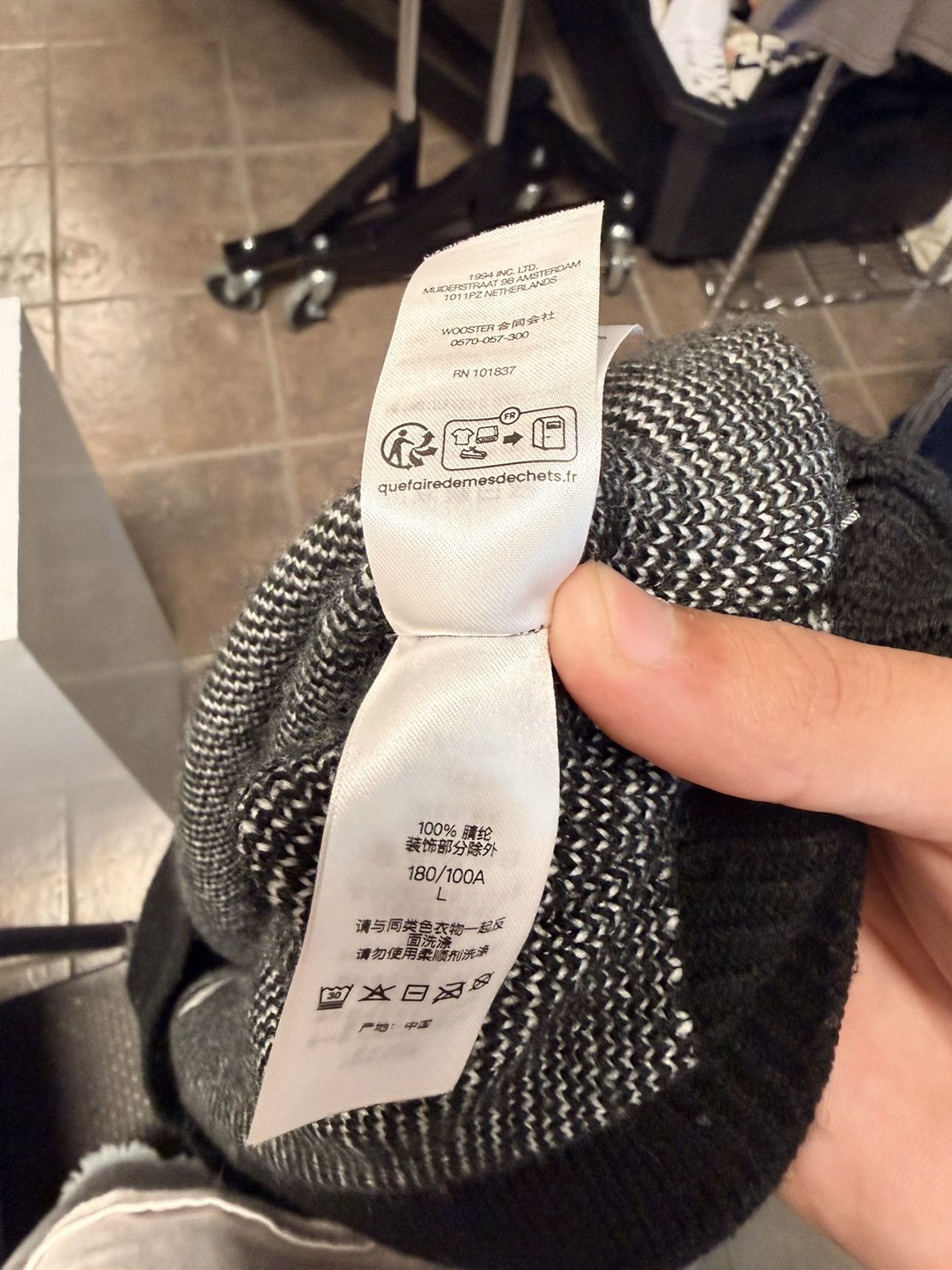 Supreme Supreme “Fuck Money” Knit Sweater Size US L / EU 52-54 / 3 - 7 Thumbnail