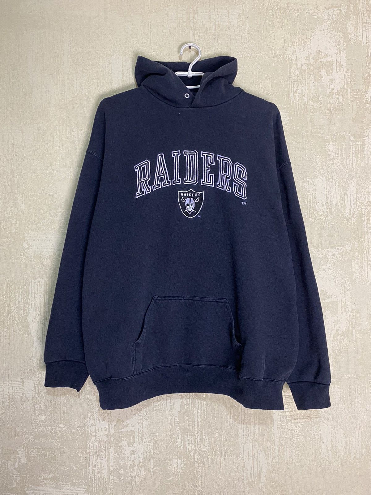 Vintage 90's Oakland Raiders sweatshirt. Russell