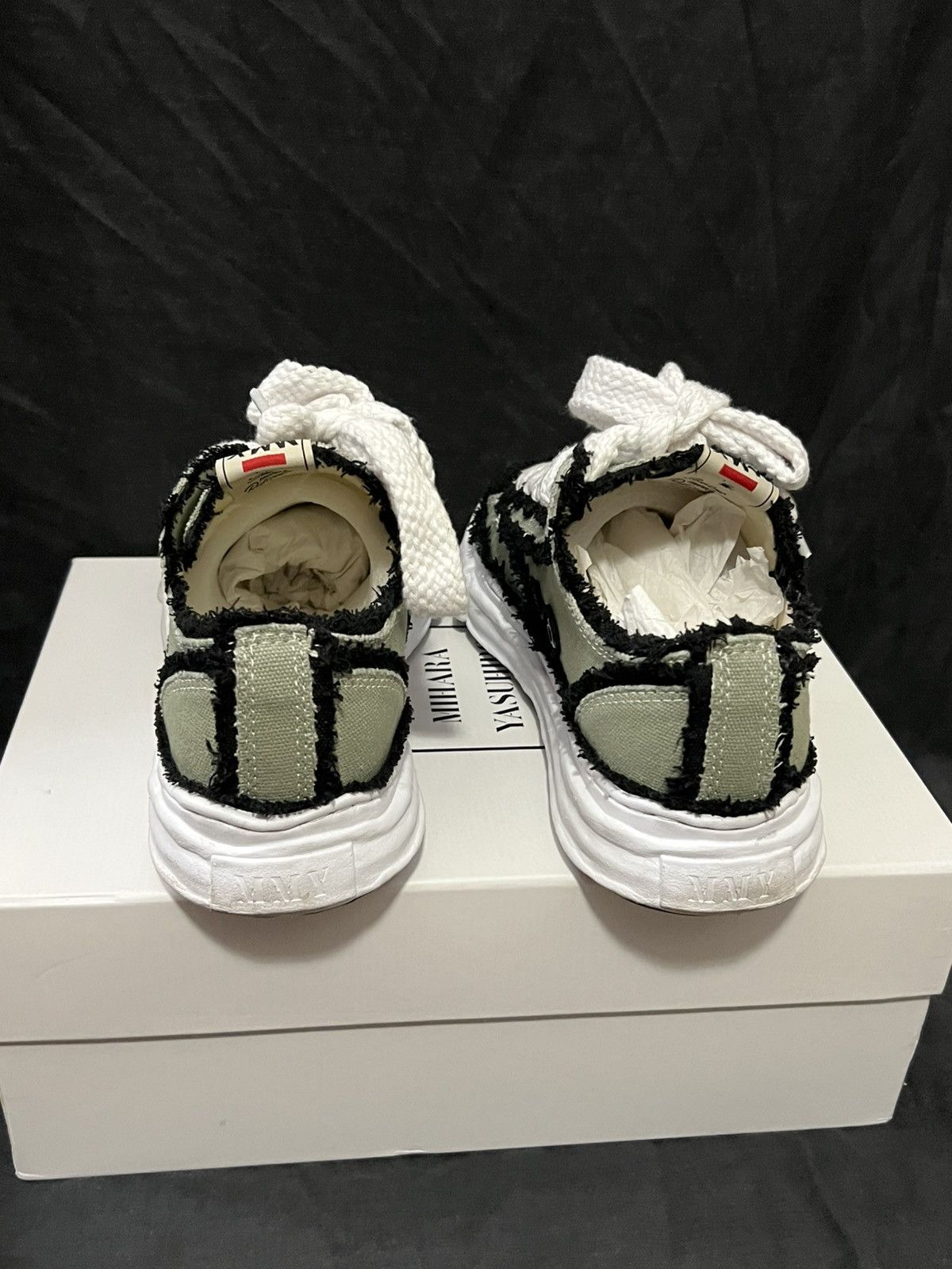 Maison MIHARA YASUHIRO Maison Mihara Yasuhiro Peterson Low Top Sneakers Size US 8 / EU 41 - 3 Thumbnail