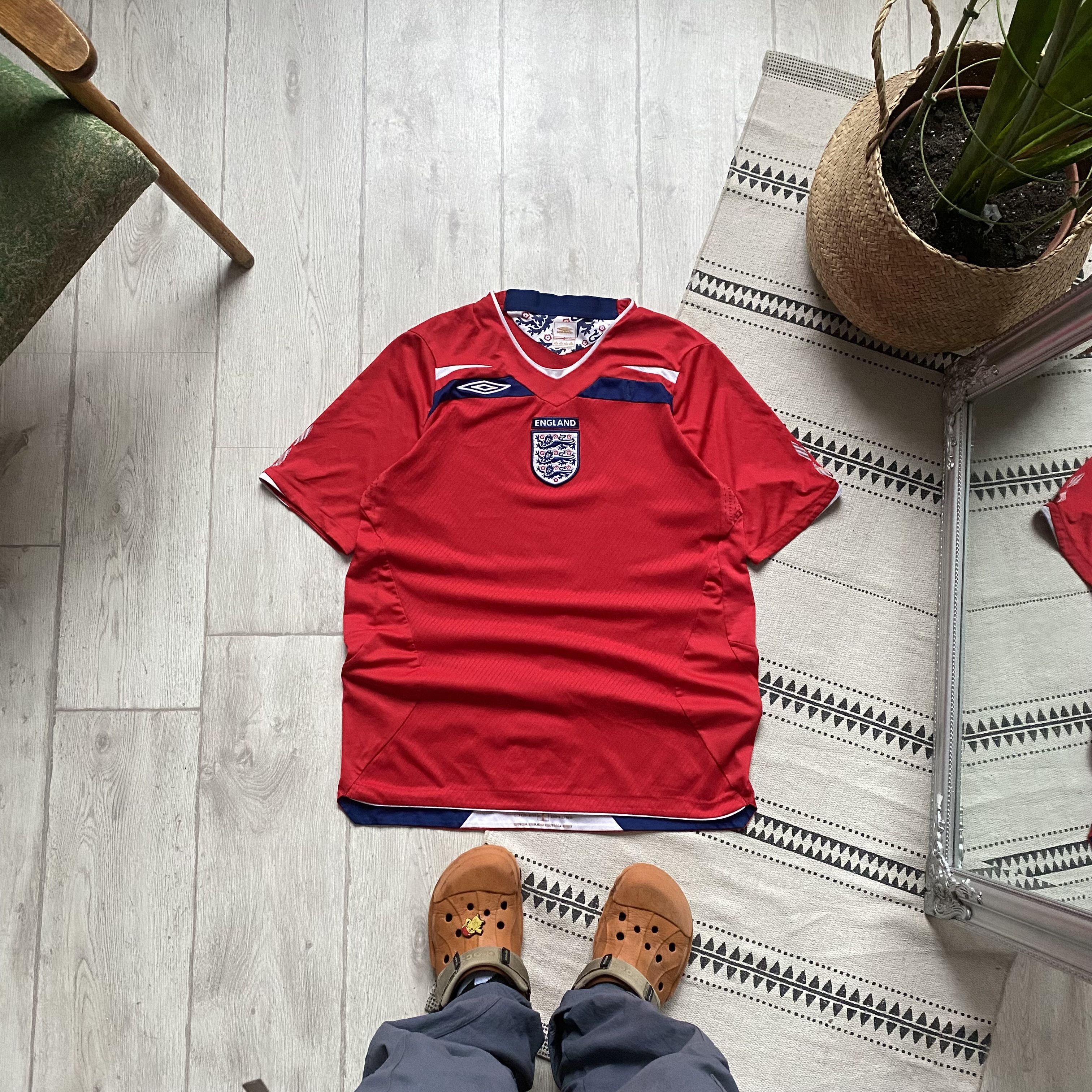 Umbro ⚽️ Vintage Umbro England Soccer jersey Center logo Blockore Size US L / EU 52-54 / 3 - 1 Thumbnail