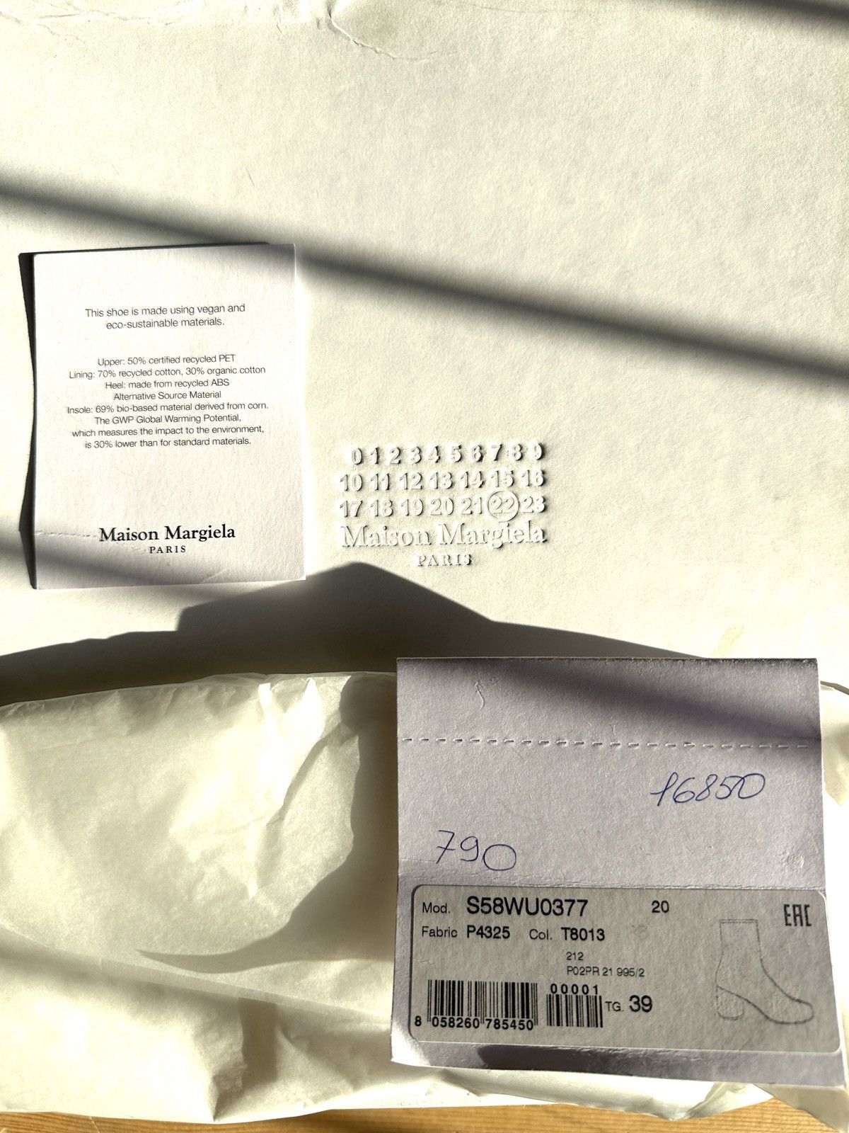 Maison Margiela Maison Margiela Mid Heel Tabi Ankle Boots Size US 8.5 / IT 38.5 - 9 Thumbnail