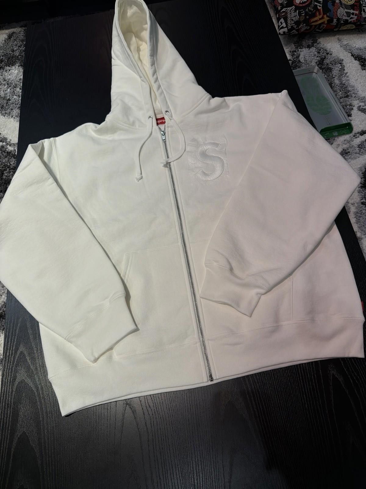 Supreme Supreme S Logo Zip Up Hooded Sweatshirt White (Large) NEW Size US L / EU 52-54 / 3 - 3 Thumbnail