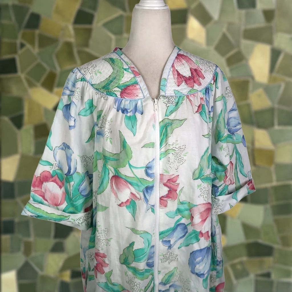 Vintage VINTAGE Muumuu Dress White Floral Zip Front 80s 3/4 Sleeve Cotton L Womens Size L / US 10 / IT 46 - 1 Thumbnail