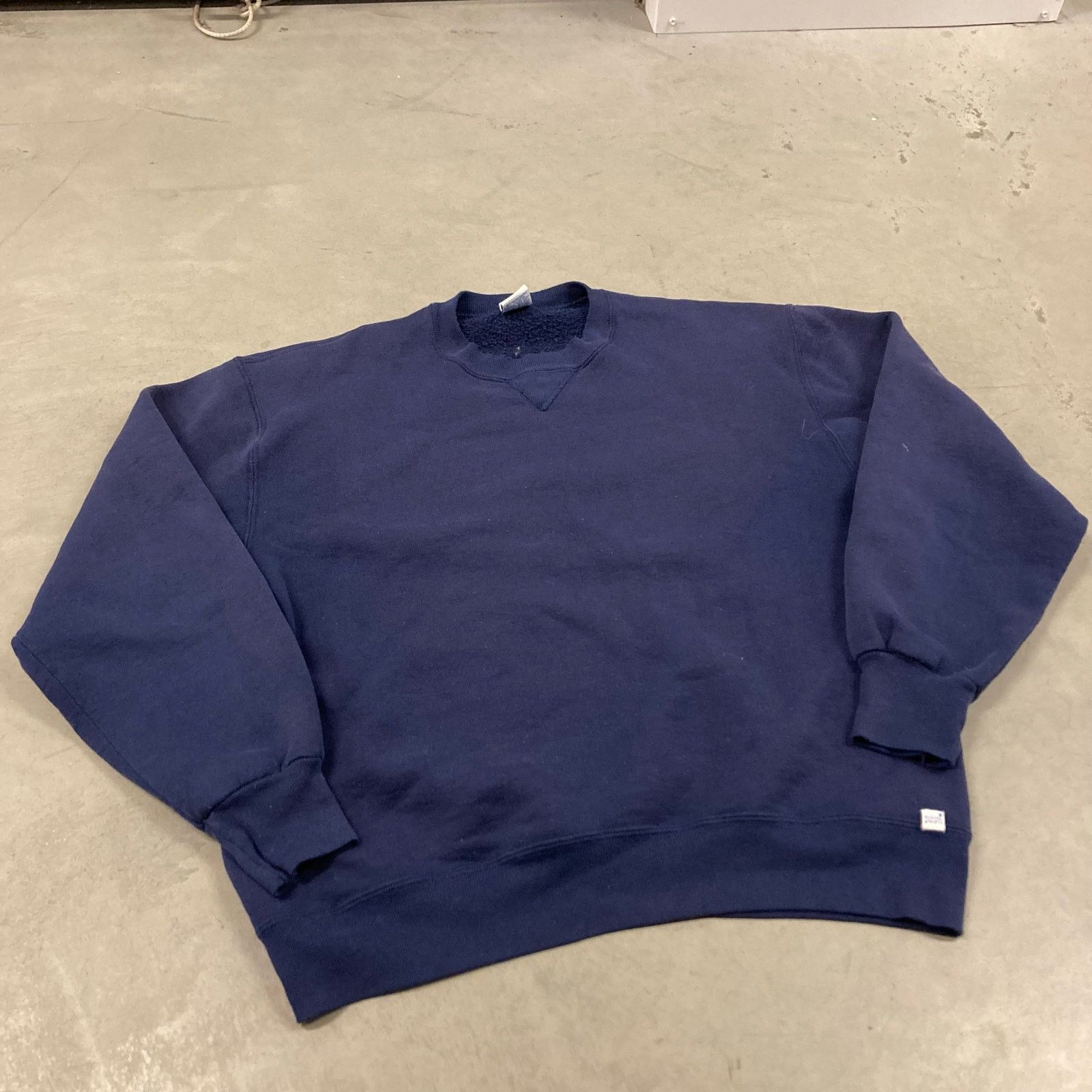 Russell Athletic × Vintage vintage y2k thrashed Russell athletic sweatshirt Size US L / EU 52-54 / 3 - 1 Thumbnail