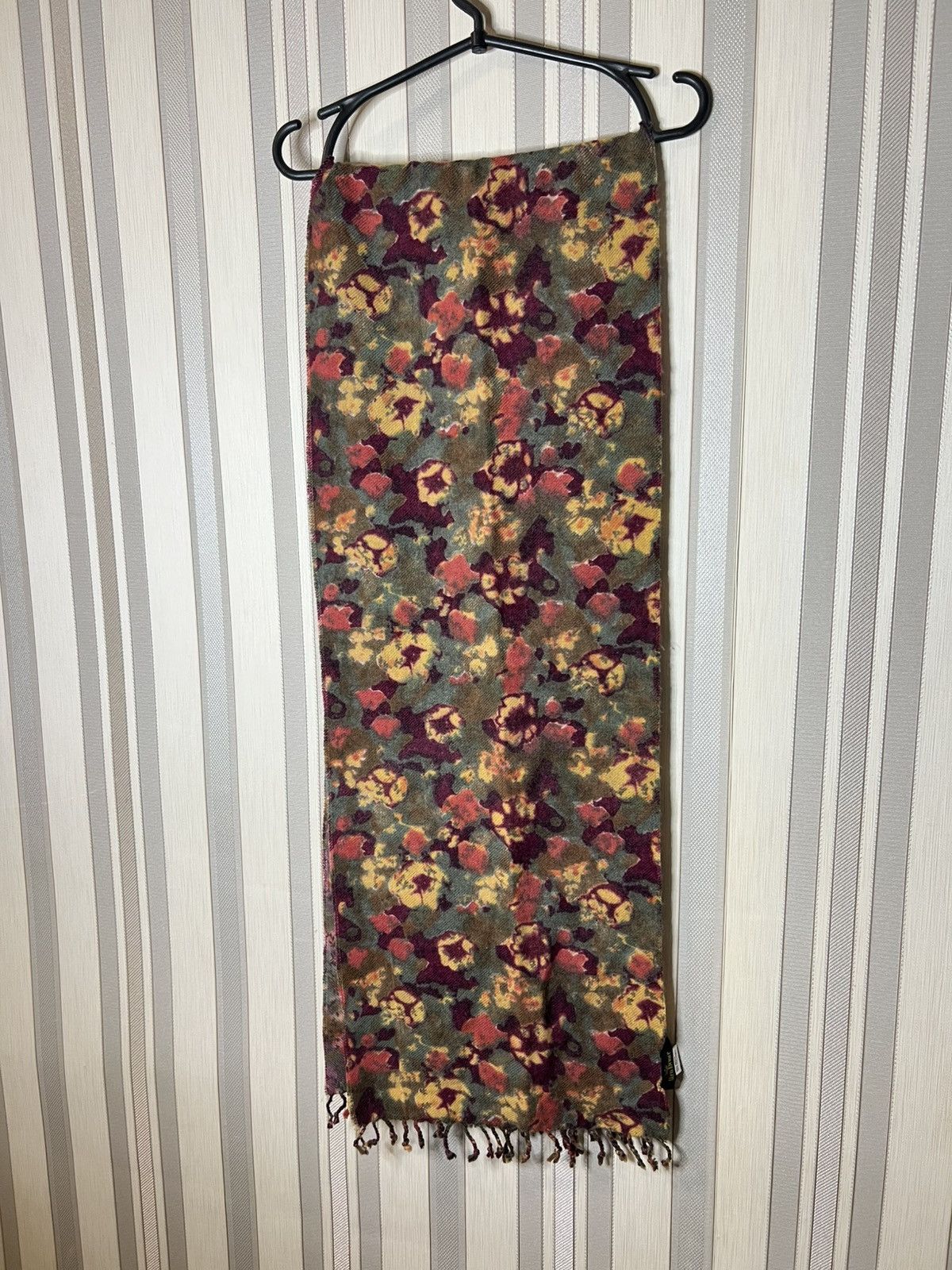Vintage Vintage Glen Prince Scarf Flowers Very Rare Size ONE SIZE - 1 Thumbnail