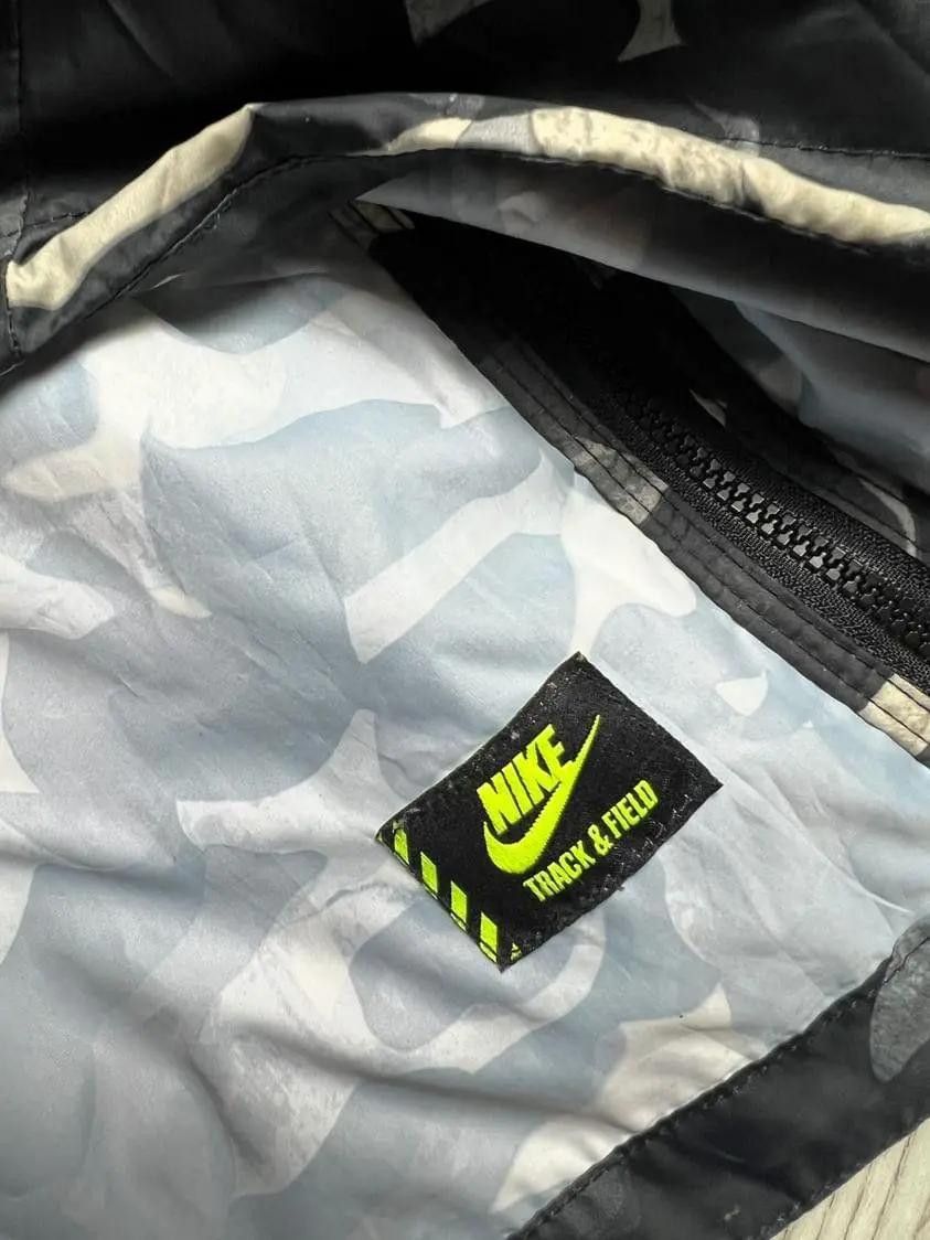 Nike Nike Lightweight Rain Jacket camouflage Size S / US 4 / IT 40 - 9 Thumbnail