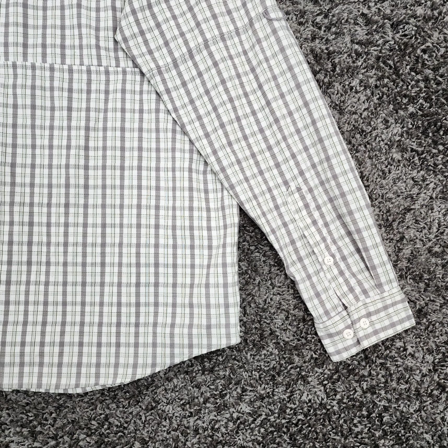 Vintage Columbia Button-Up Shirt L Mens Gray Plaid Lightweight Long Sleeve Size L Size US L / EU 52-54 / 3 - 6 Thumbnail