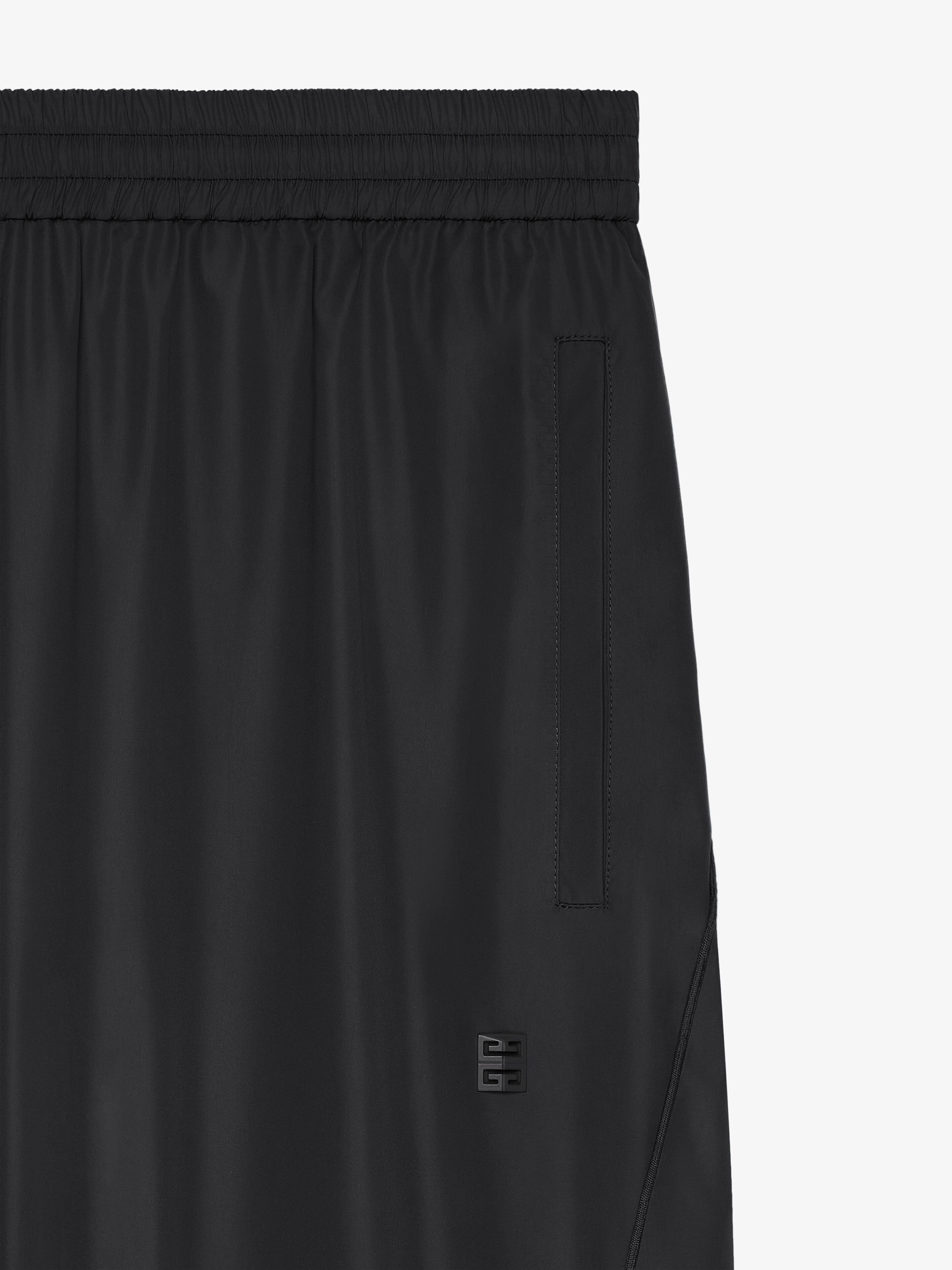 Givenchy o1w1db10925 Casual Trackpant in Black Size US 30 / EU 46 - 4 Thumbnail
