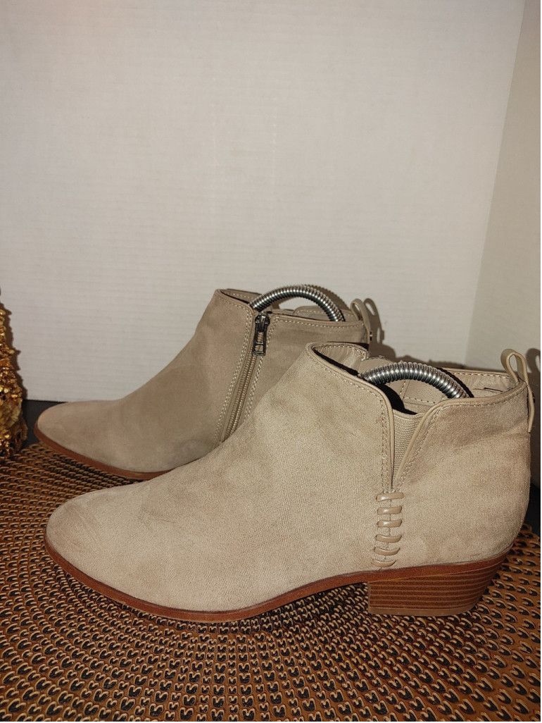 SAM. Sam & Libby Booties Size 8.5 Size US 8.5 / IT 38.5 - 1 Thumbnail