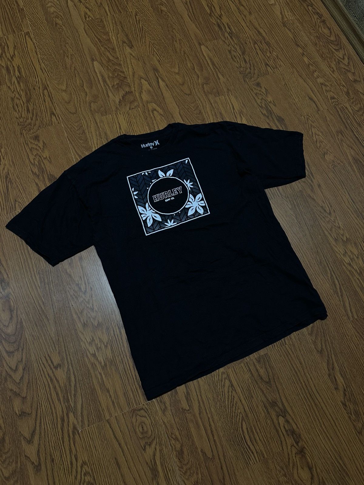 Hurley × Vintage T-shirt Old-school Hurley Size: XL Size US XL / EU 56 / 4 - 1 Thumbnail
