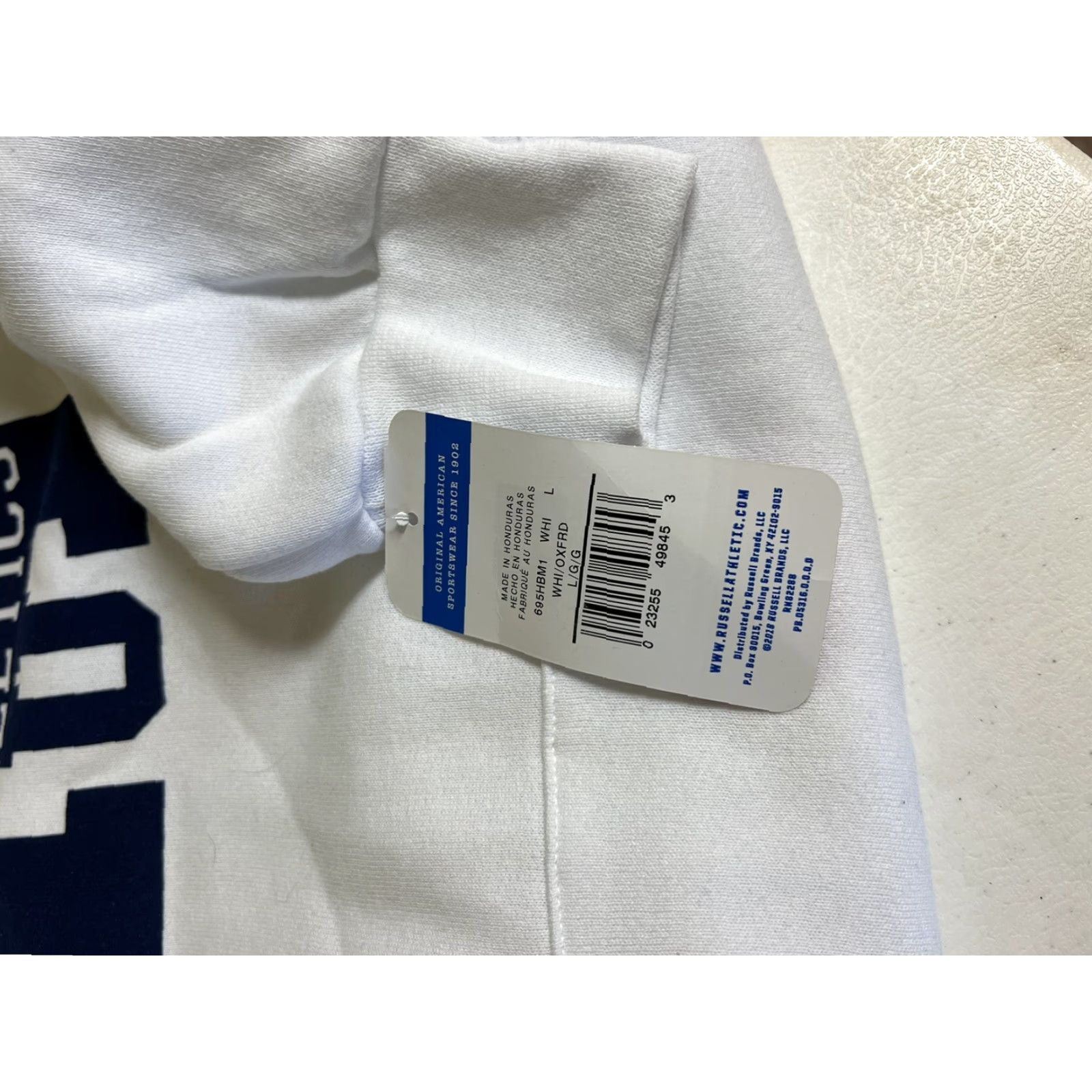 Vintage **Russell White Hoodie Sweatshirt L Pullover** User: Russell White Hoodie Sweatshirt L Pullover Size US L / EU 52-54 / 3 - 4 Thumbnail