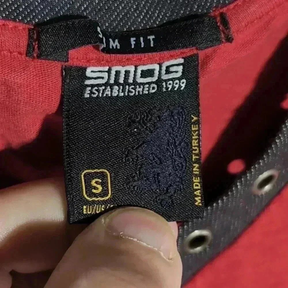 Other Ladies V-Neck blouse Eyelet detail red sz S by Smog Size S / US 4 / IT 40 - 2 Thumbnail