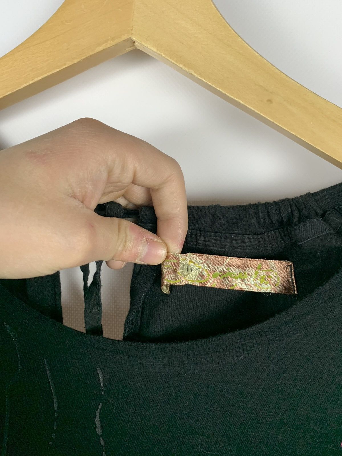 Desigual Vintage Desigual Y2K Floral Long Sleeve T-Shirt Black Top Size XS / US 0-2 / IT 36-38 - 5 Thumbnail