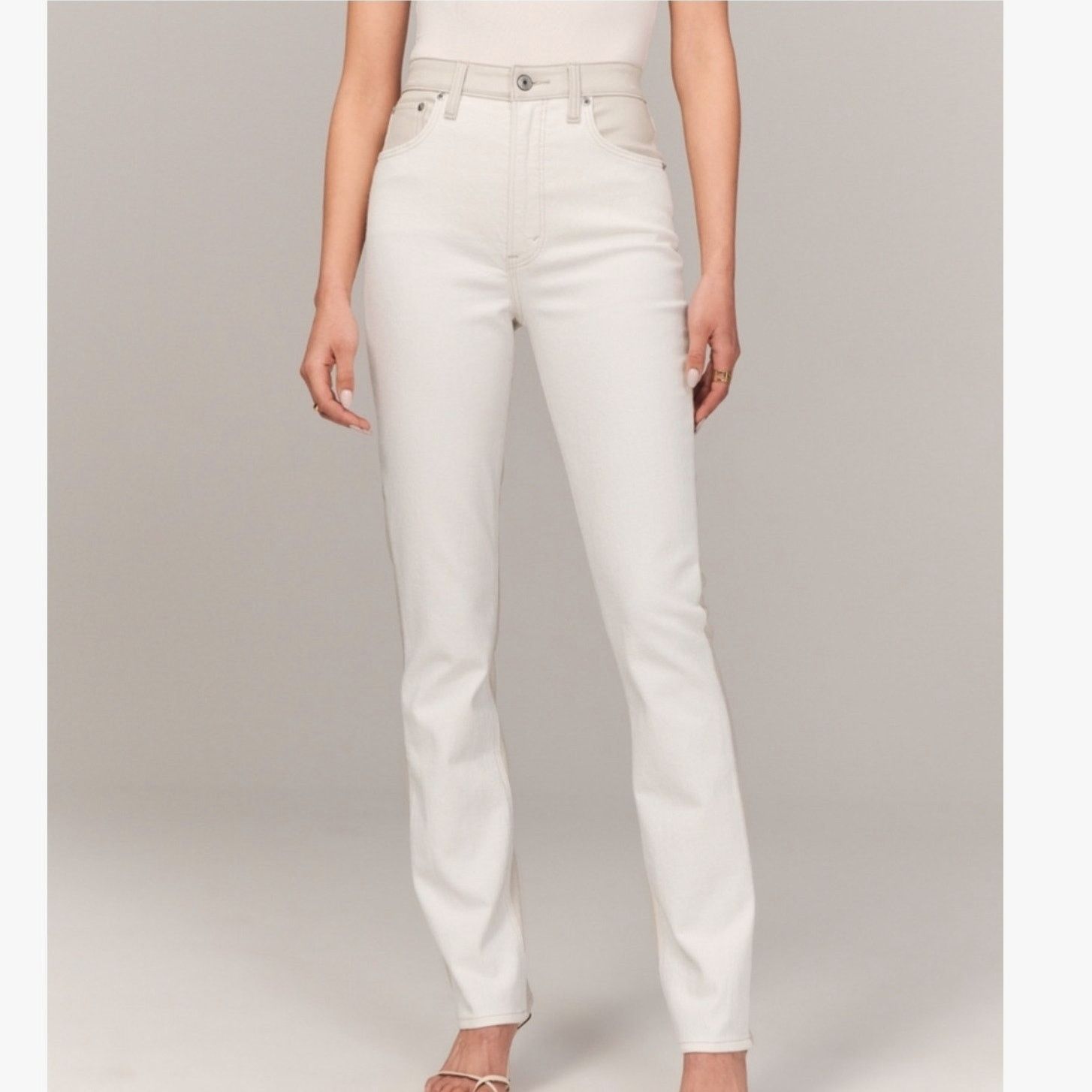 Abercrombie & Fitch Abercrombie & Fitch Ultra High Rise Curve Love Jeans - 26/2 Size 26" / US 2 / IT 38 - 1 Thumbnail
