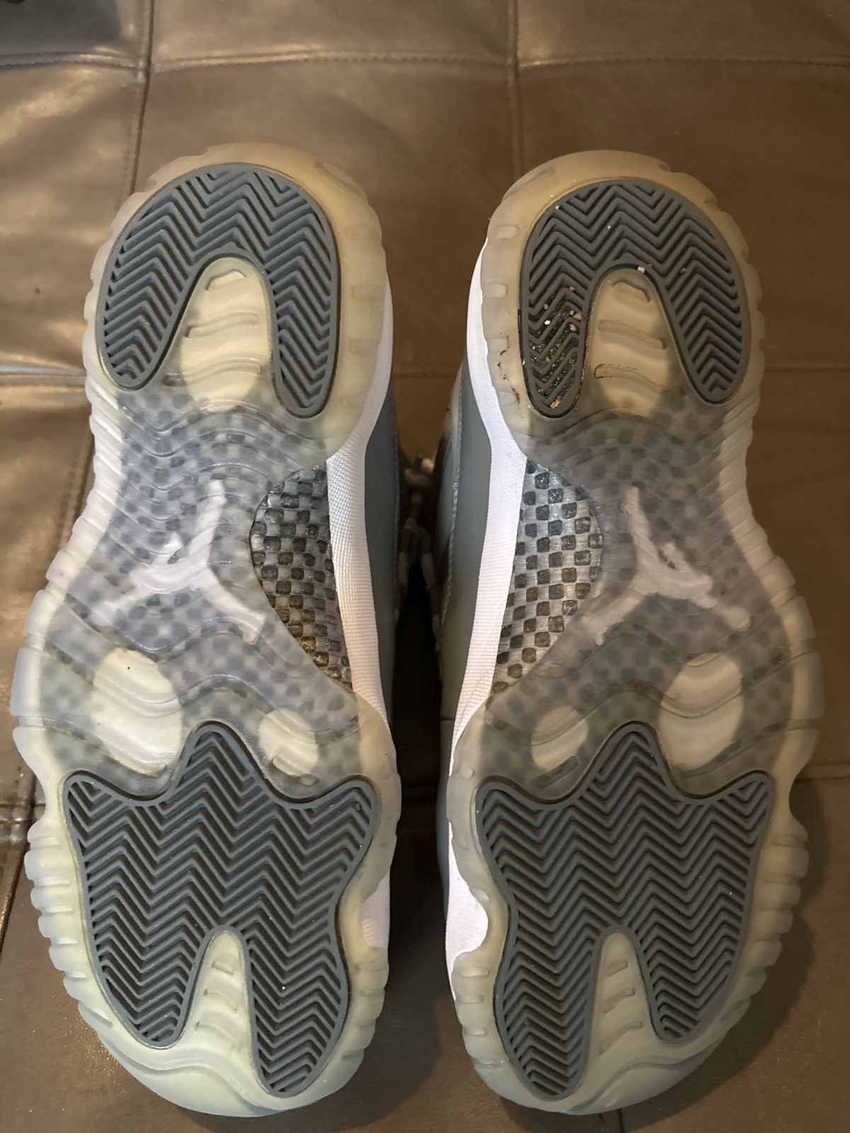 Jordan Brand 2010 Cool grey 11s Size US 9.5 / EU 42-43 - 2 Thumbnail