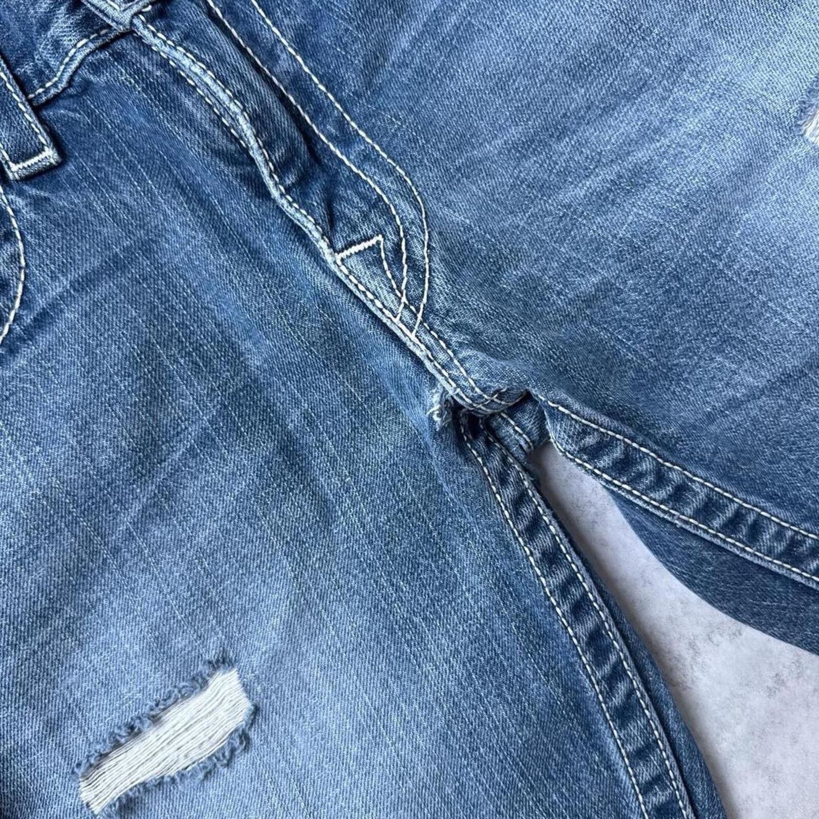 True Religion Y2K True Religion blue denim distressed shorts Size US 32 / EU 48 - 8 Thumbnail