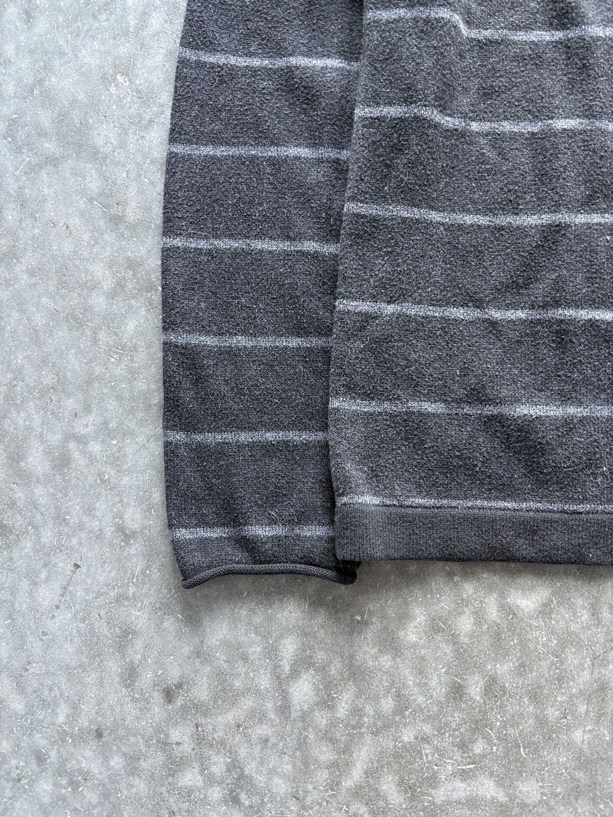 Calvin Klein Vintage Y2K Calvin Klein Striped Sweater Cotton Size US S / EU 44-46 / 1 - 3 Thumbnail