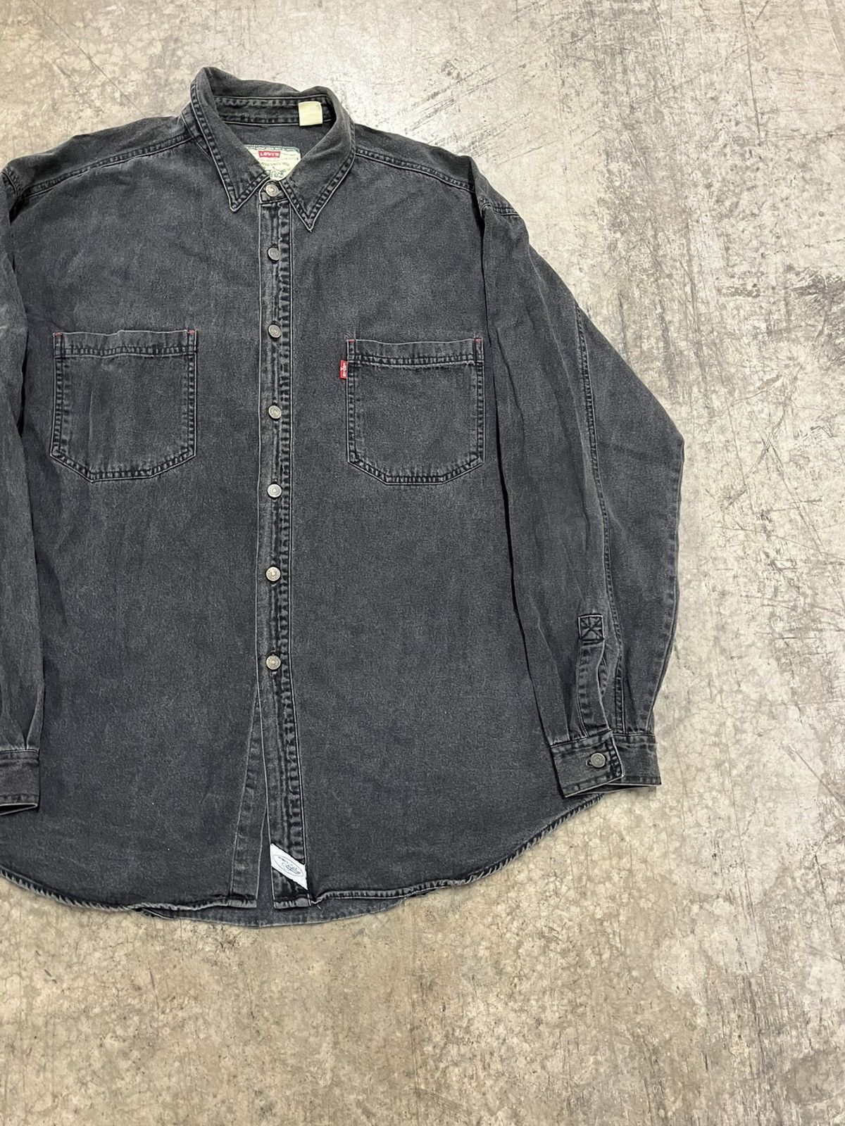 Levi's × Vintage Levi’s button up denim shirt preppy fall streetwear hype Size US XL / EU 56 / 4 - 4 Thumbnail