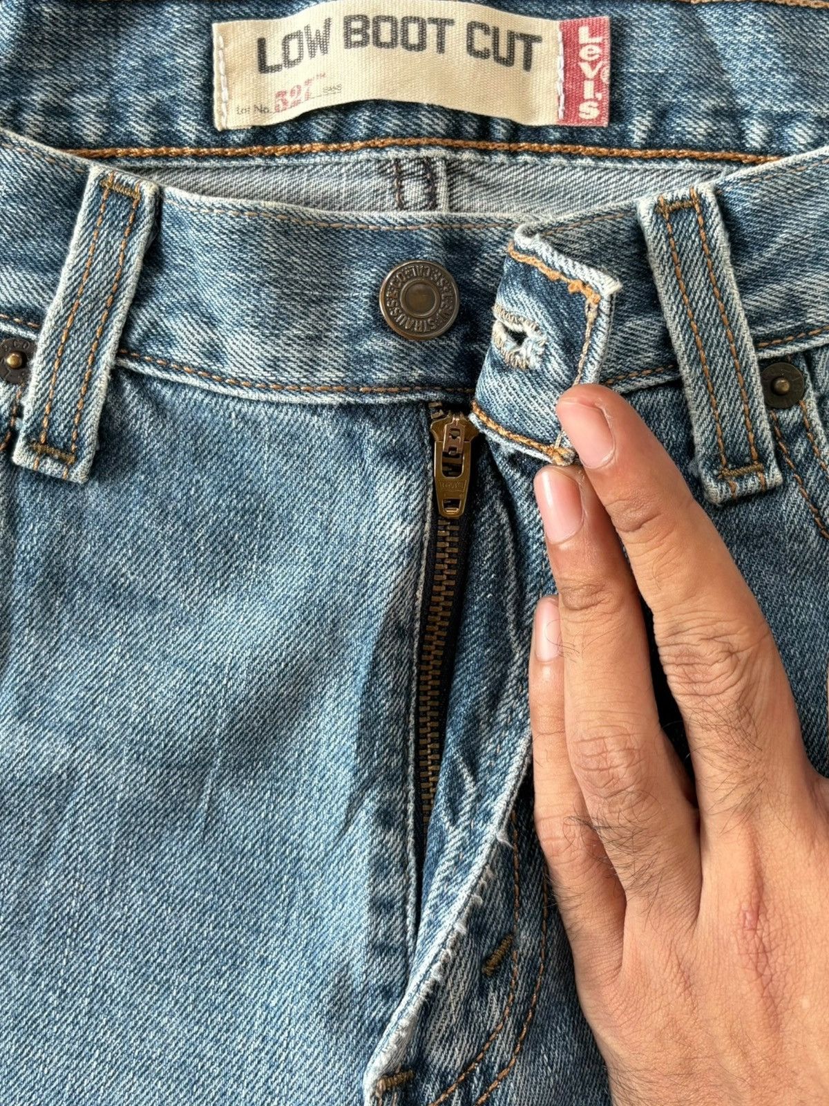 Levi's Vintage 90s Levis 527 Faded Wash Distress Flare Jeans Size US 33 - 3 Thumbnail