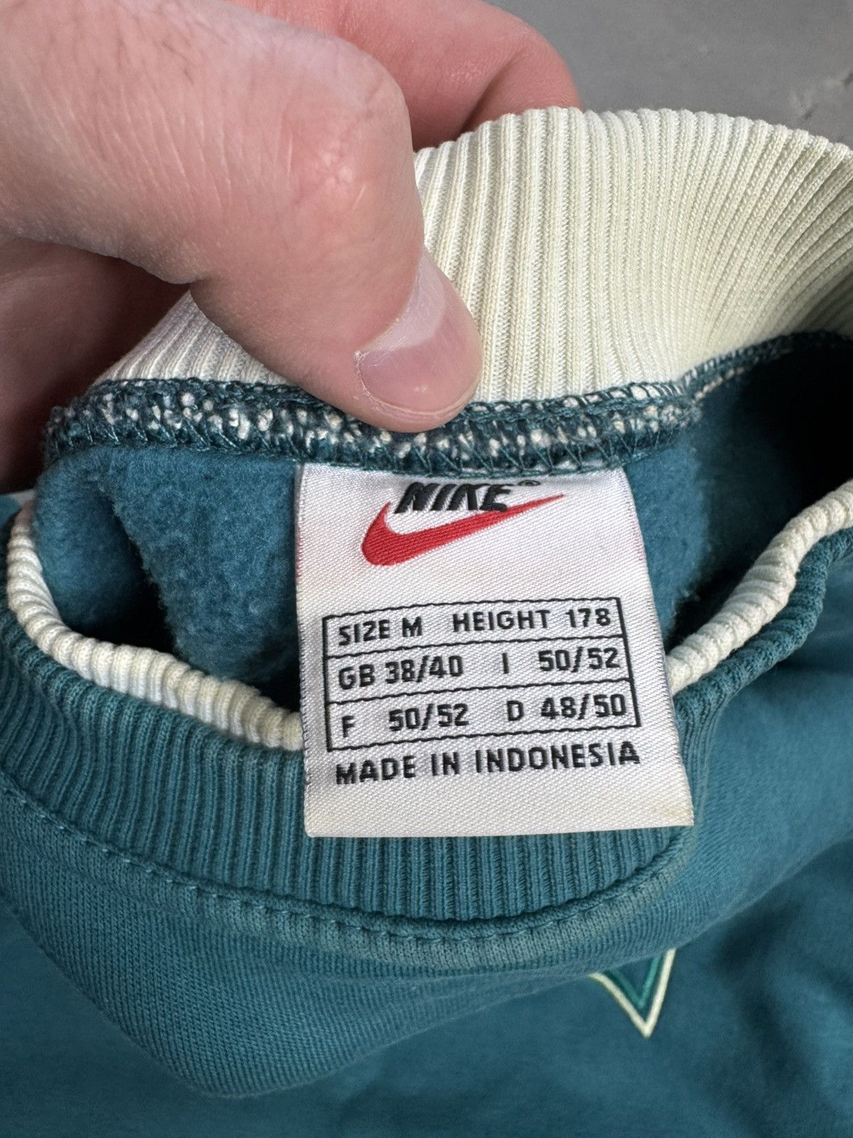Nike × Vintage Vintage Nike Big Logo Sweatshirt 90s Size US M / EU 48-50 / 2 - 3 Thumbnail