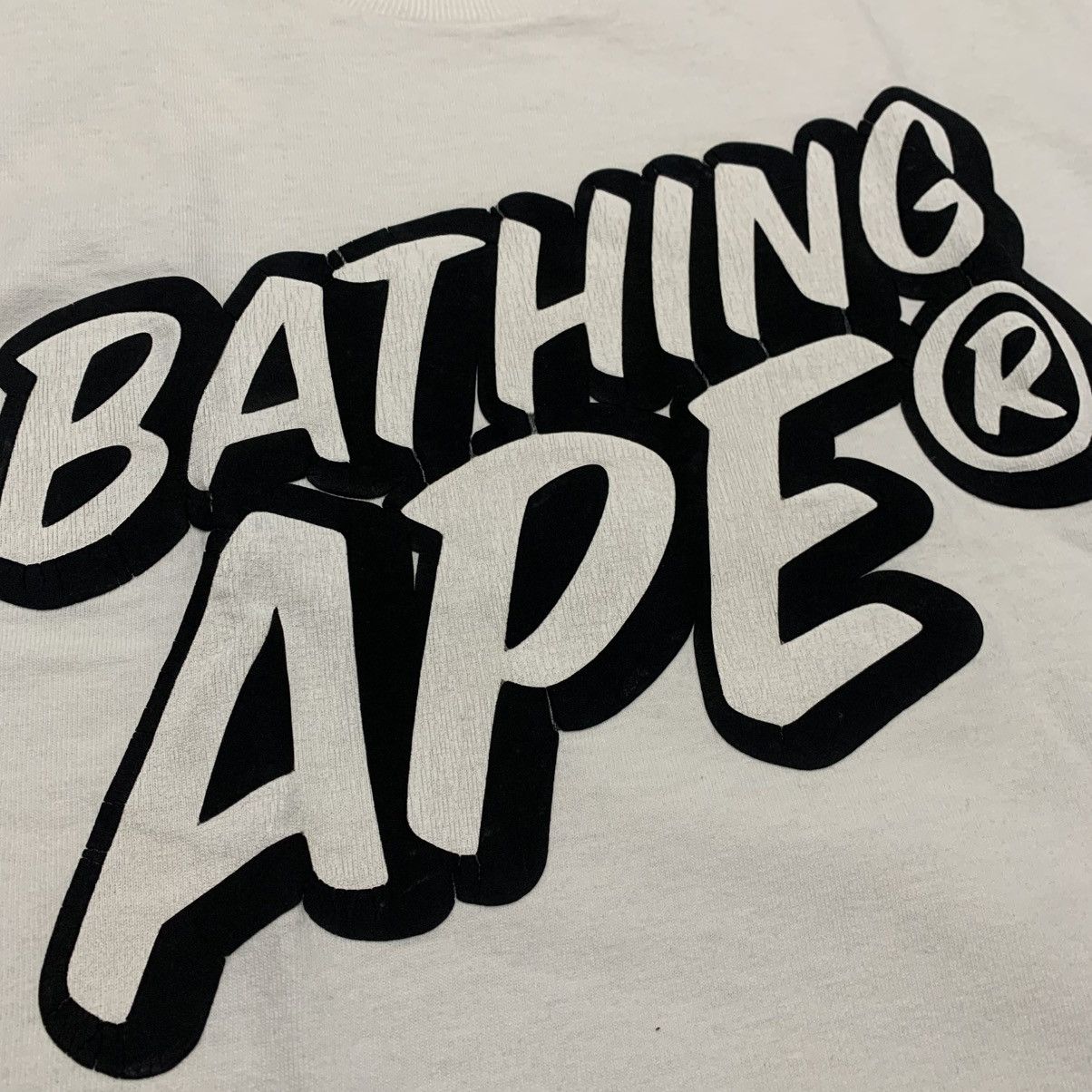 Bape Bape Small Tee Graphic White A Bathing Ape T-Shirt Vintage Size US S / EU 44-46 / 1 - 3 Thumbnail