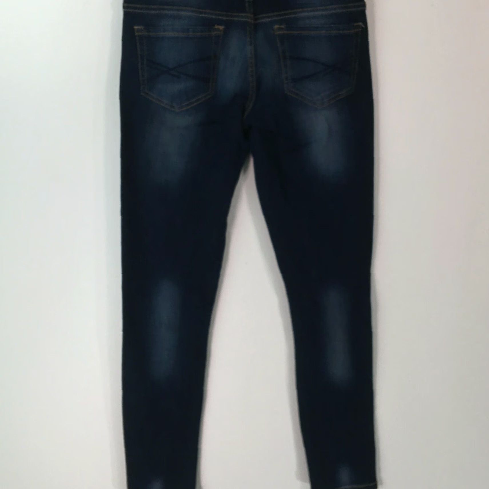 Vintage Aéropostale Jeans Skinny Denim 6 Short Woman Blue 28" Inseam 5-Pocket Regular Rise Jeans Womens Size 28" / US 6 / IT 42 - 2 Thumbnail
