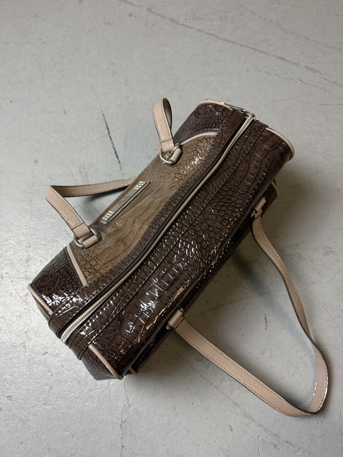 Guess Vintage Guess Brown Crocodile Optic Handbag Size ONE SIZE - 7 Thumbnail