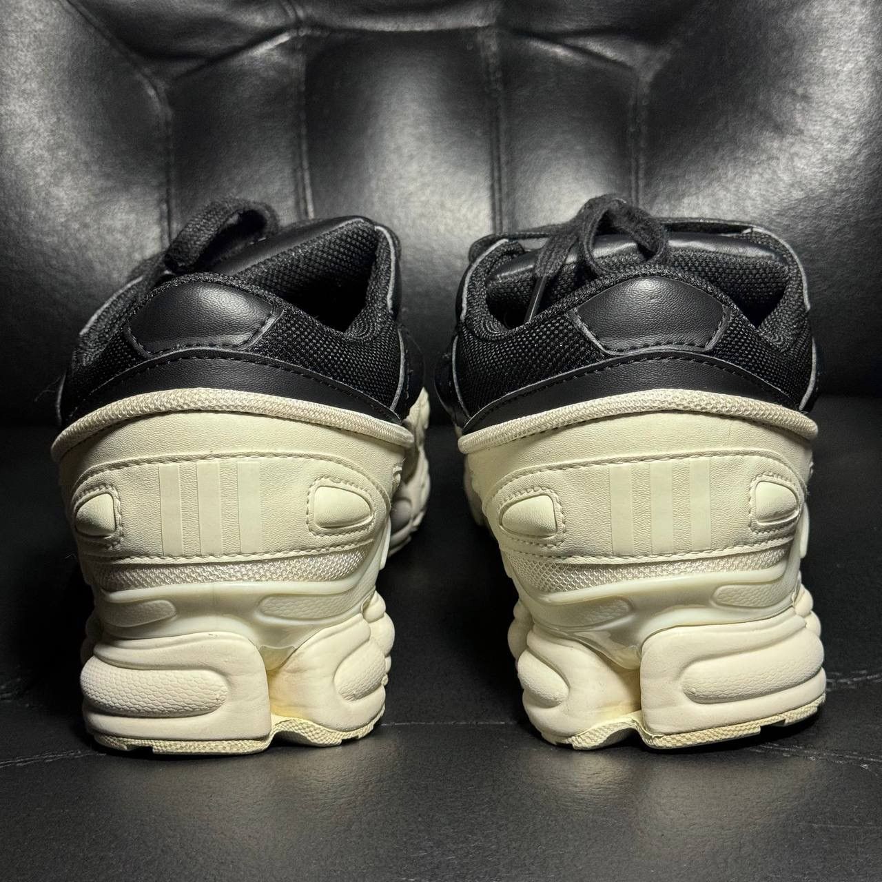 Adidas × Raf Simons Adidas Raf Simons Ozweego Cream White Fw18 Size US 9.5 / EU 42-43 - 2 Thumbnail
