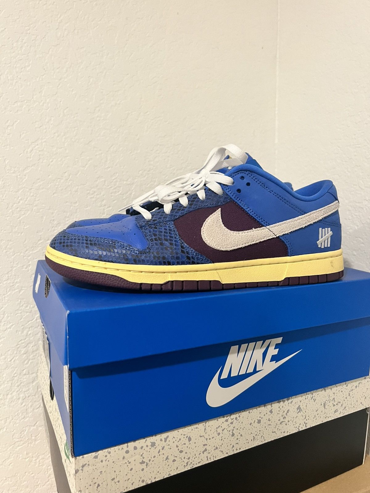 Nike × Undefeated Nike dunk low sp undefeated 5 Size US 11.5 / EU 44-45 - 1 Thumbnail